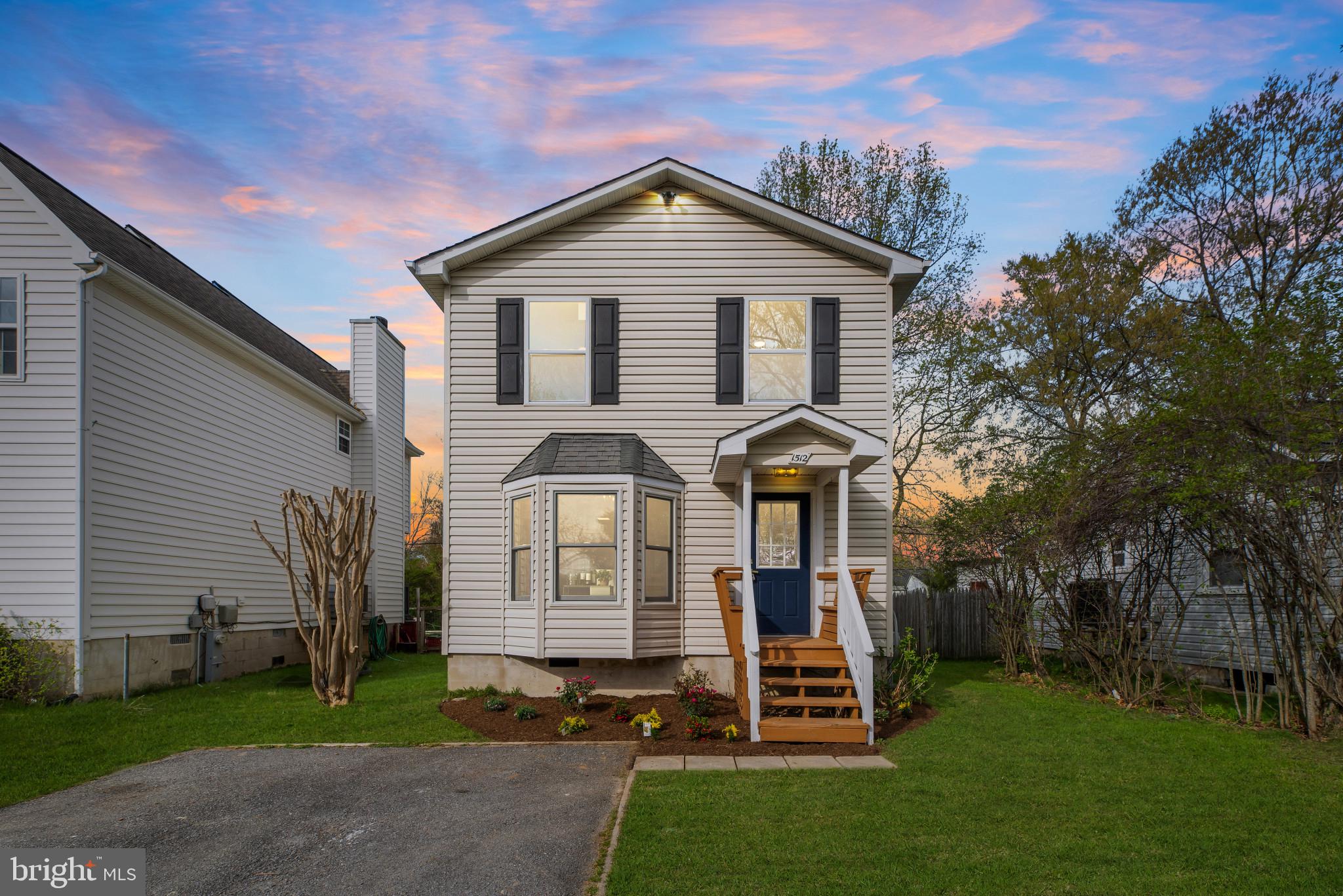 COLUMBIA BEACH - Residential