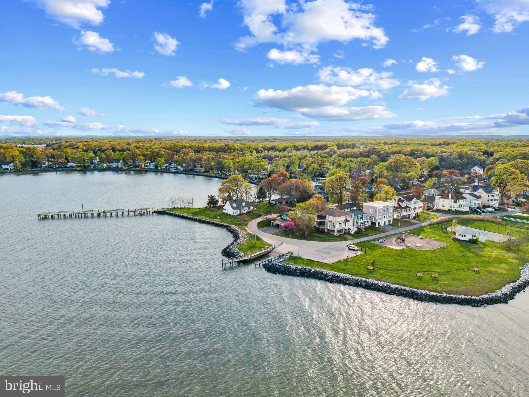 COLUMBIA BEACH - Residential
