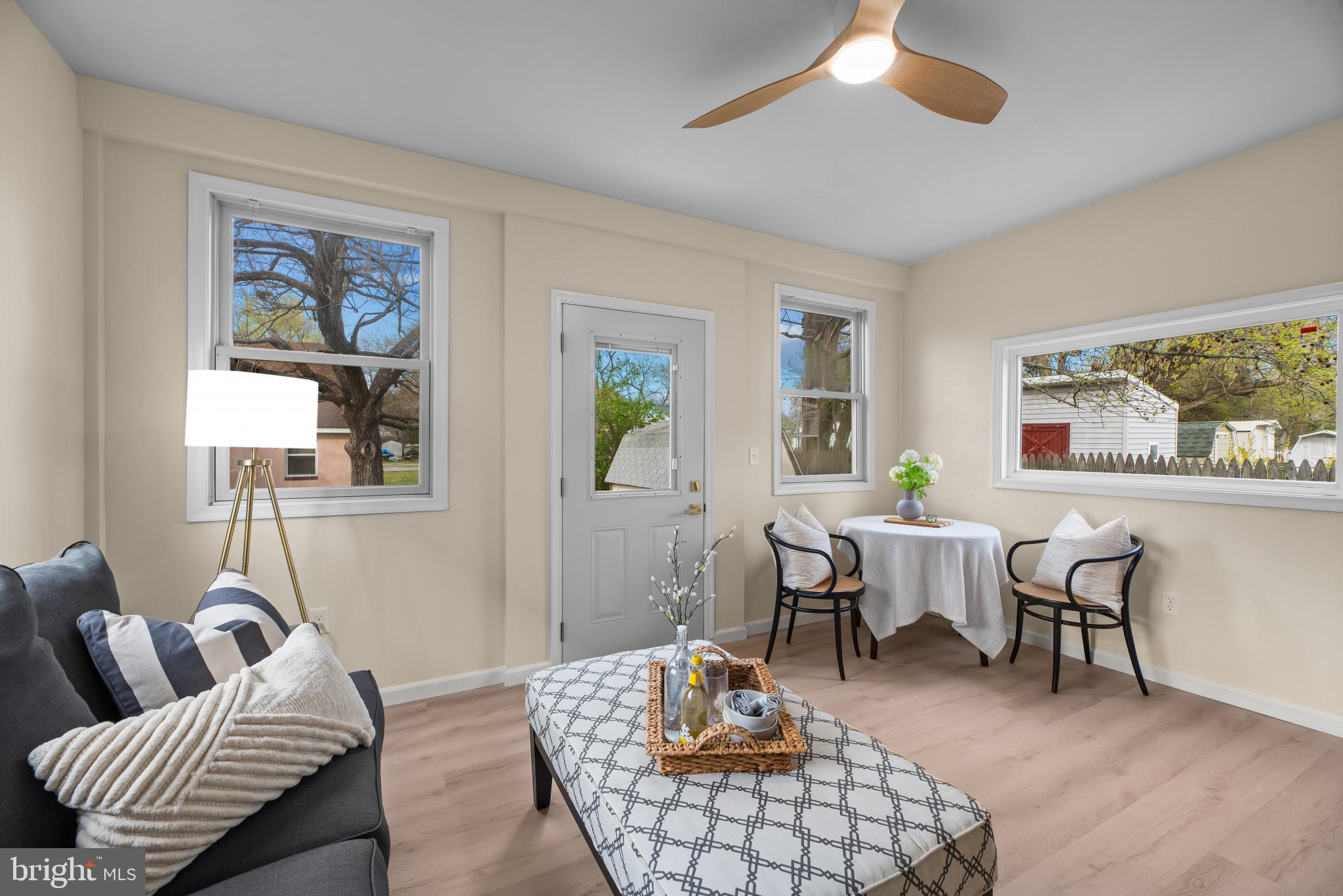 COLUMBIA BEACH - Residential