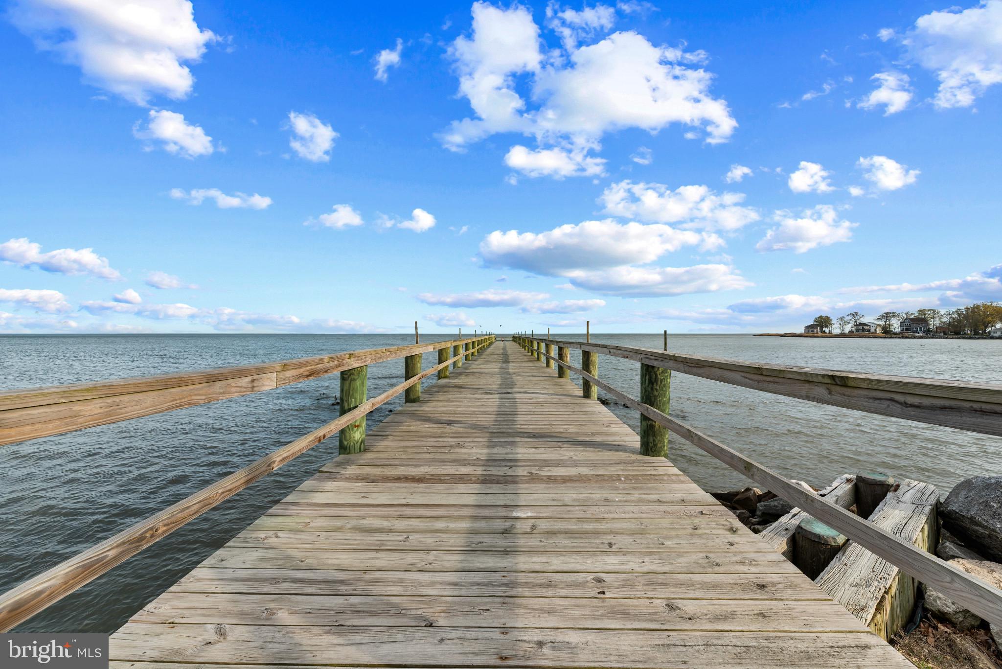 COLUMBIA BEACH - Residential