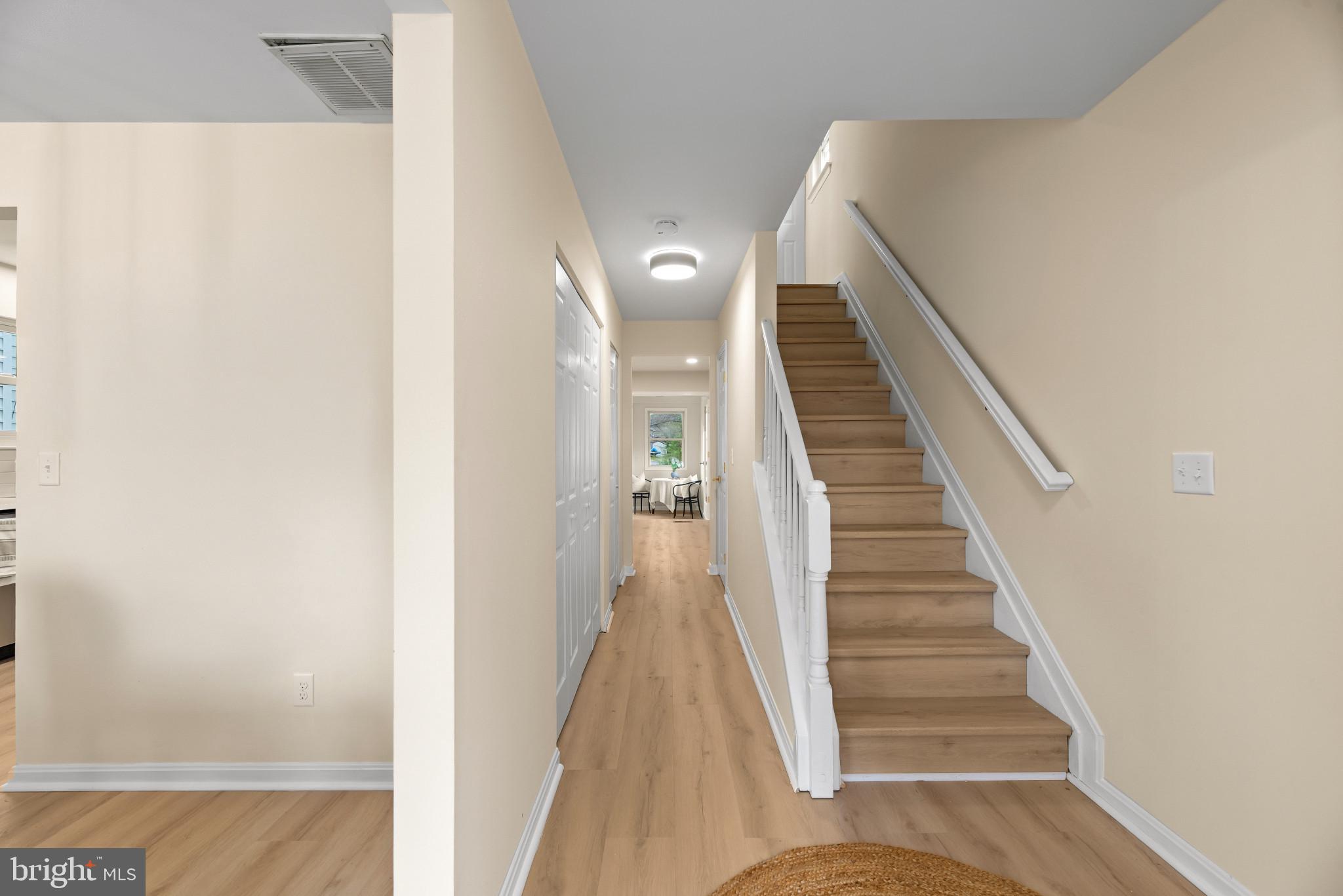 COLUMBIA BEACH - Residential