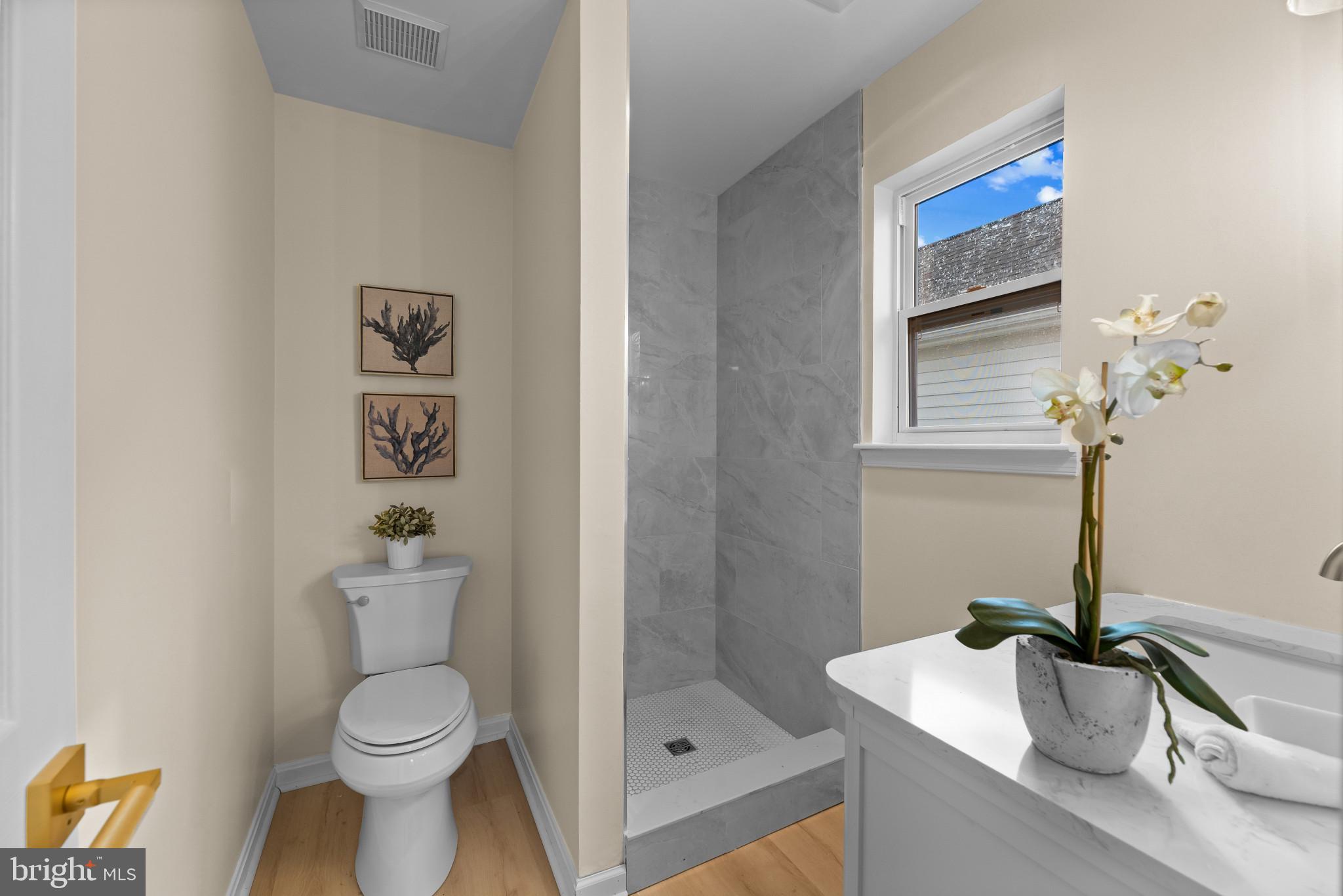 COLUMBIA BEACH - Residential