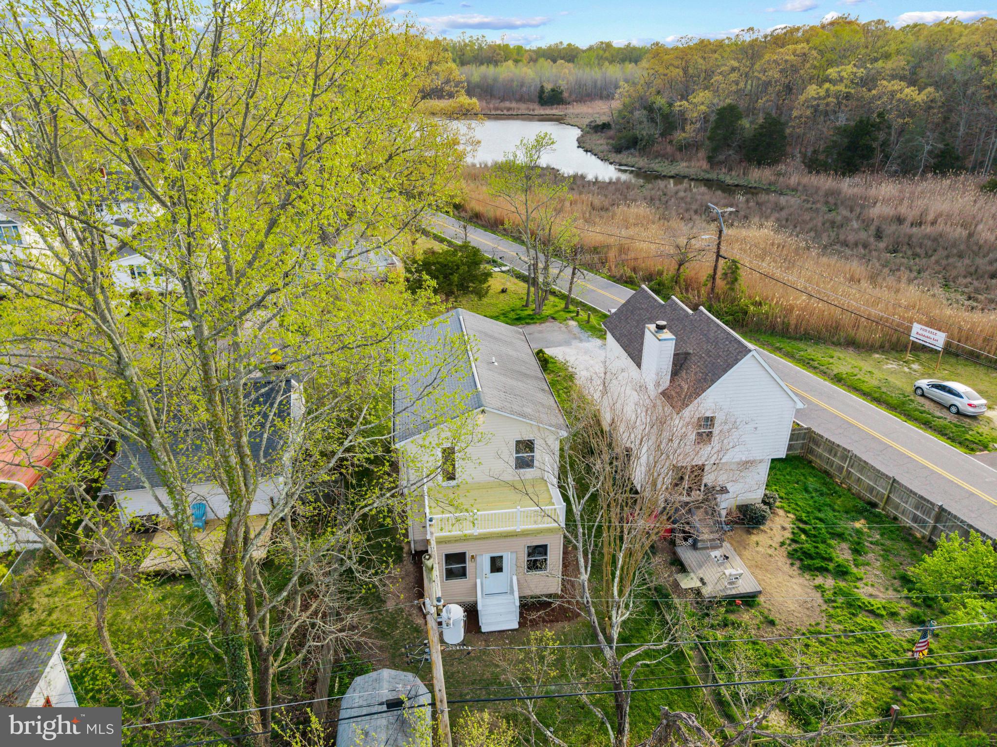 COLUMBIA BEACH - Residential
