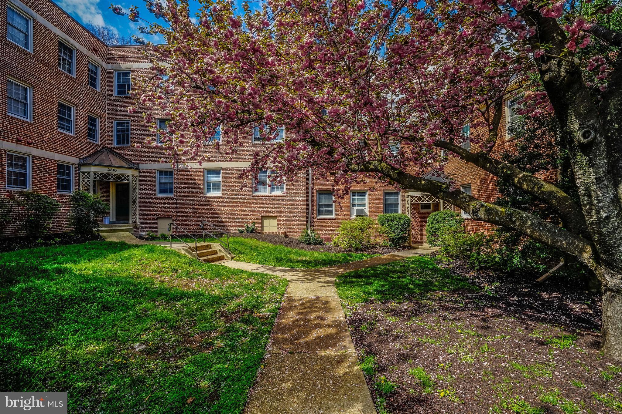 ROCK CREEK VILLAGE CONDOMINIUMS - Residential