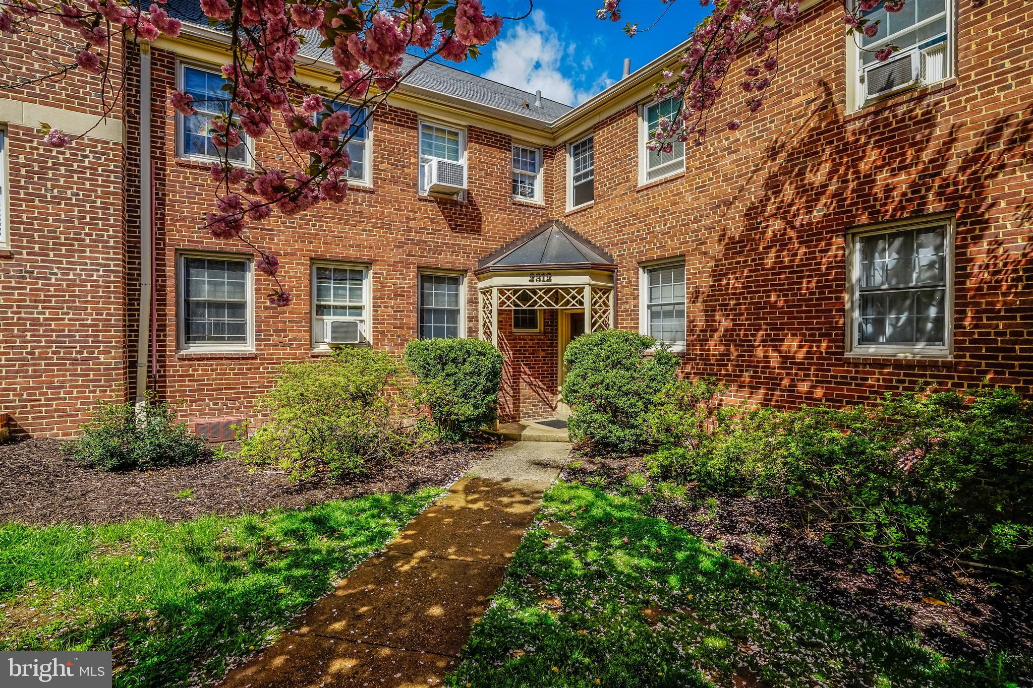 ROCK CREEK VILLAGE CONDOMINIUMS - Residential