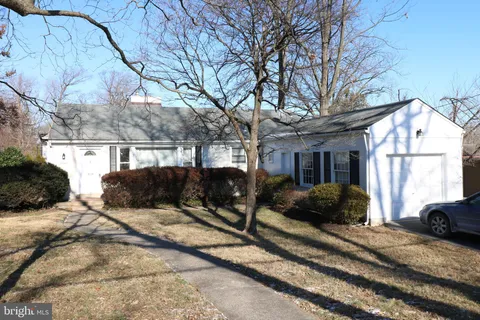 4325 Maple Avenue, Bethesda, MD MLS: MDMC2174494