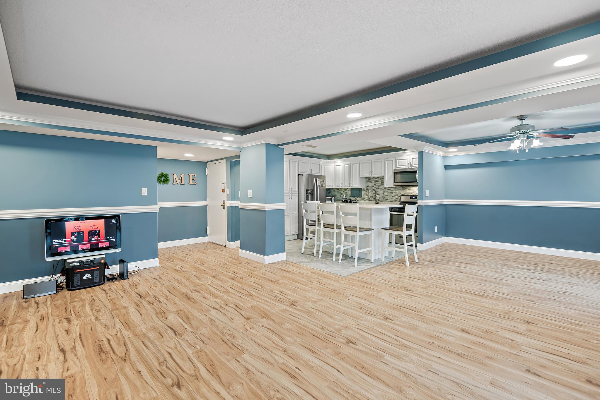 PRESIDENTIAL TOWERS - Residential