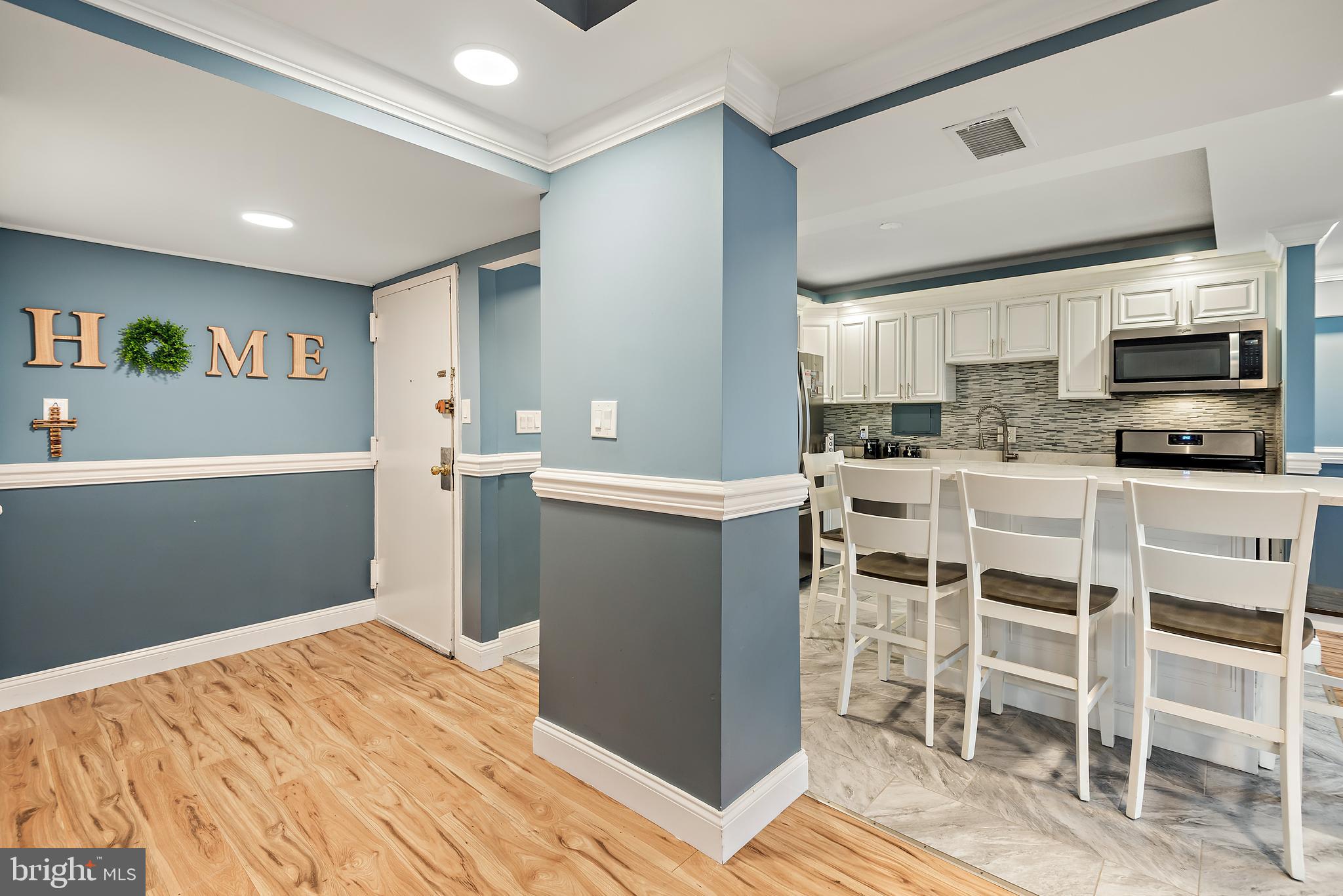 PRESIDENTIAL TOWERS - Residential