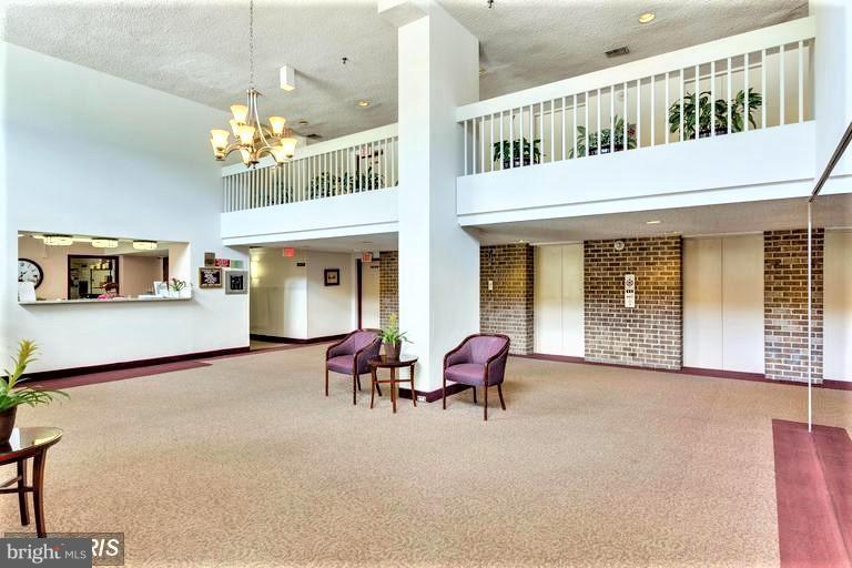 IDYLWOOD TOWERS - Residential