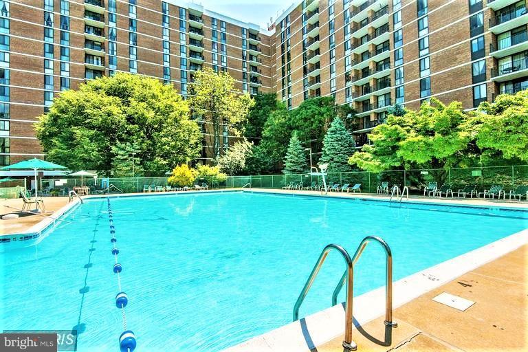 IDYLWOOD TOWERS - Residential