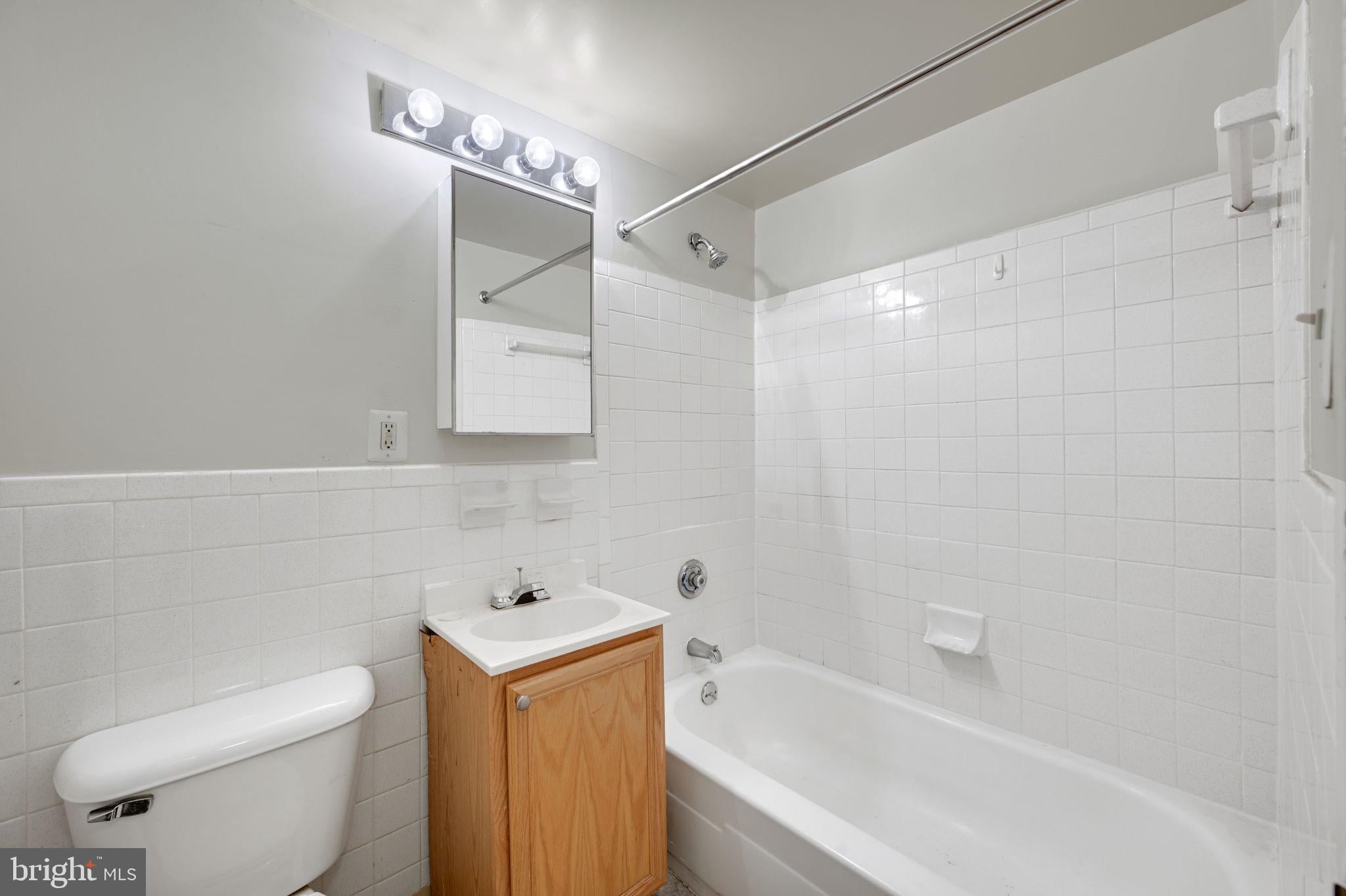 1444 W STREET NW 203