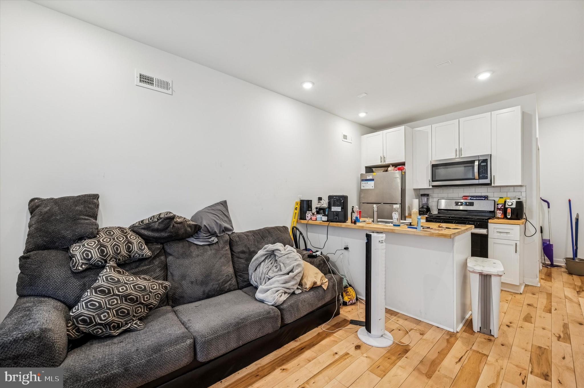 BELMONT - Residential Income