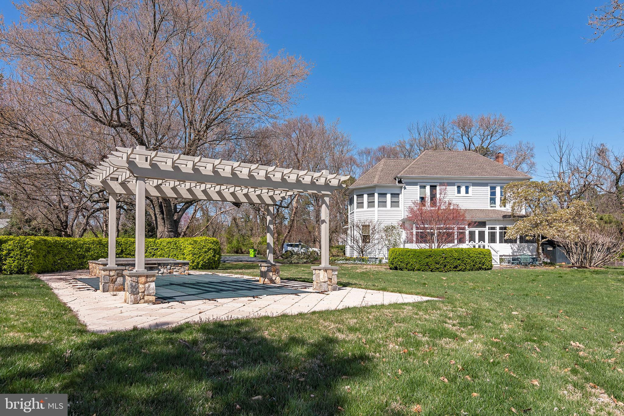 EASTON - Residential