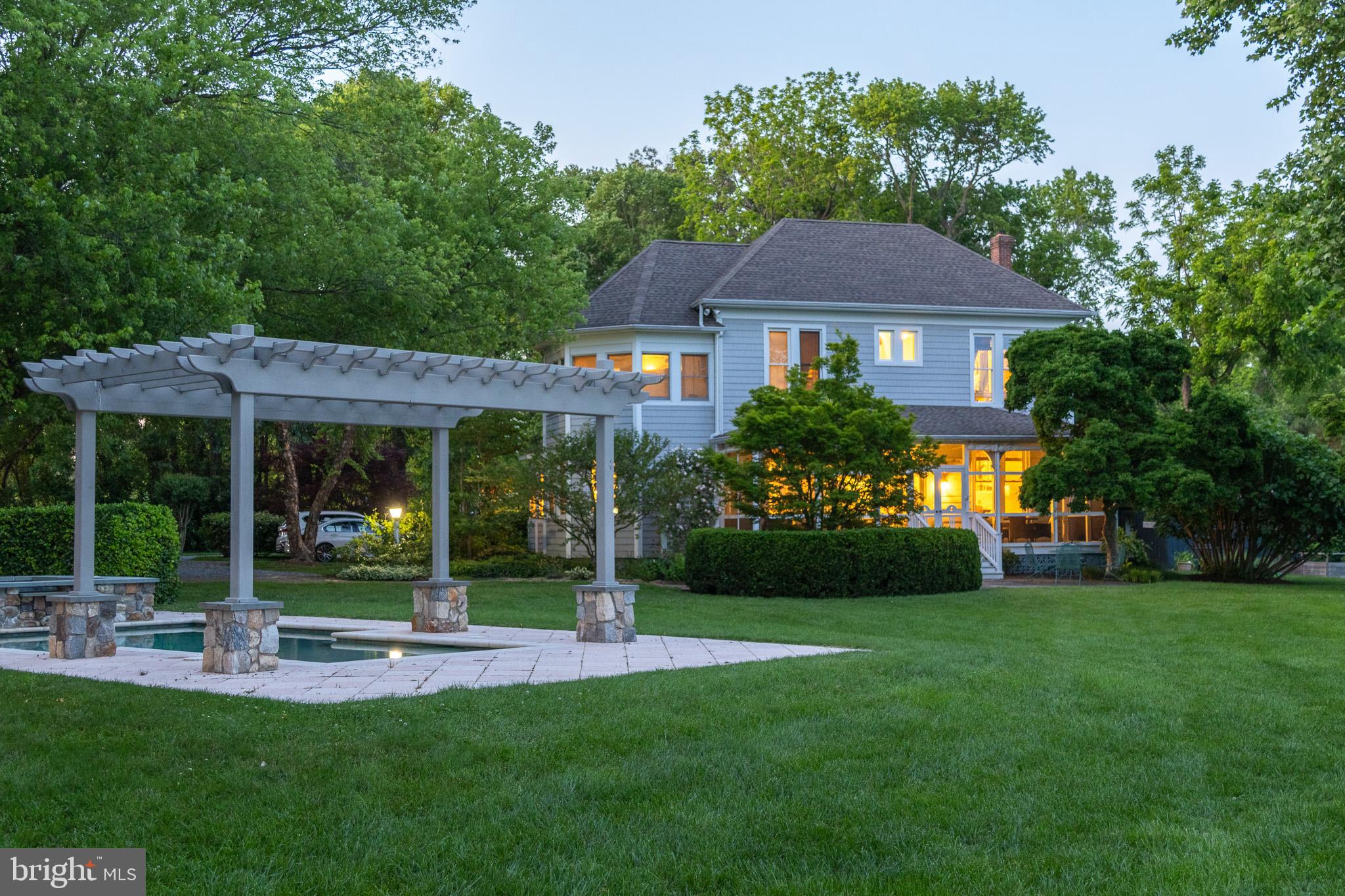 EASTON - Residential