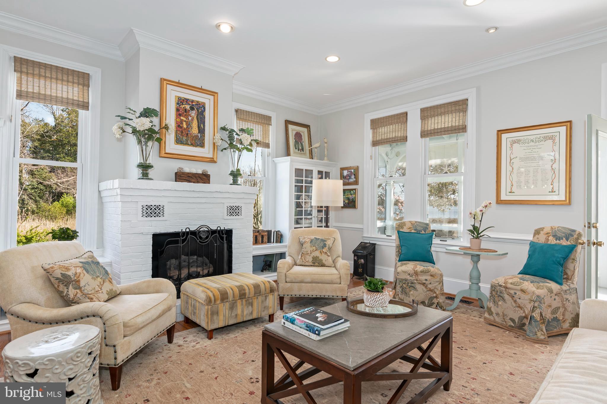 EASTON - Residential