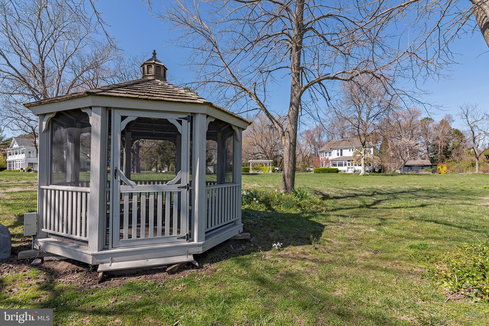 EASTON - Residential