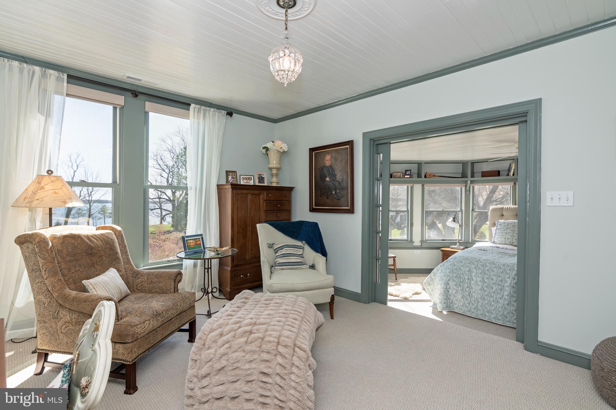 EASTON - Residential