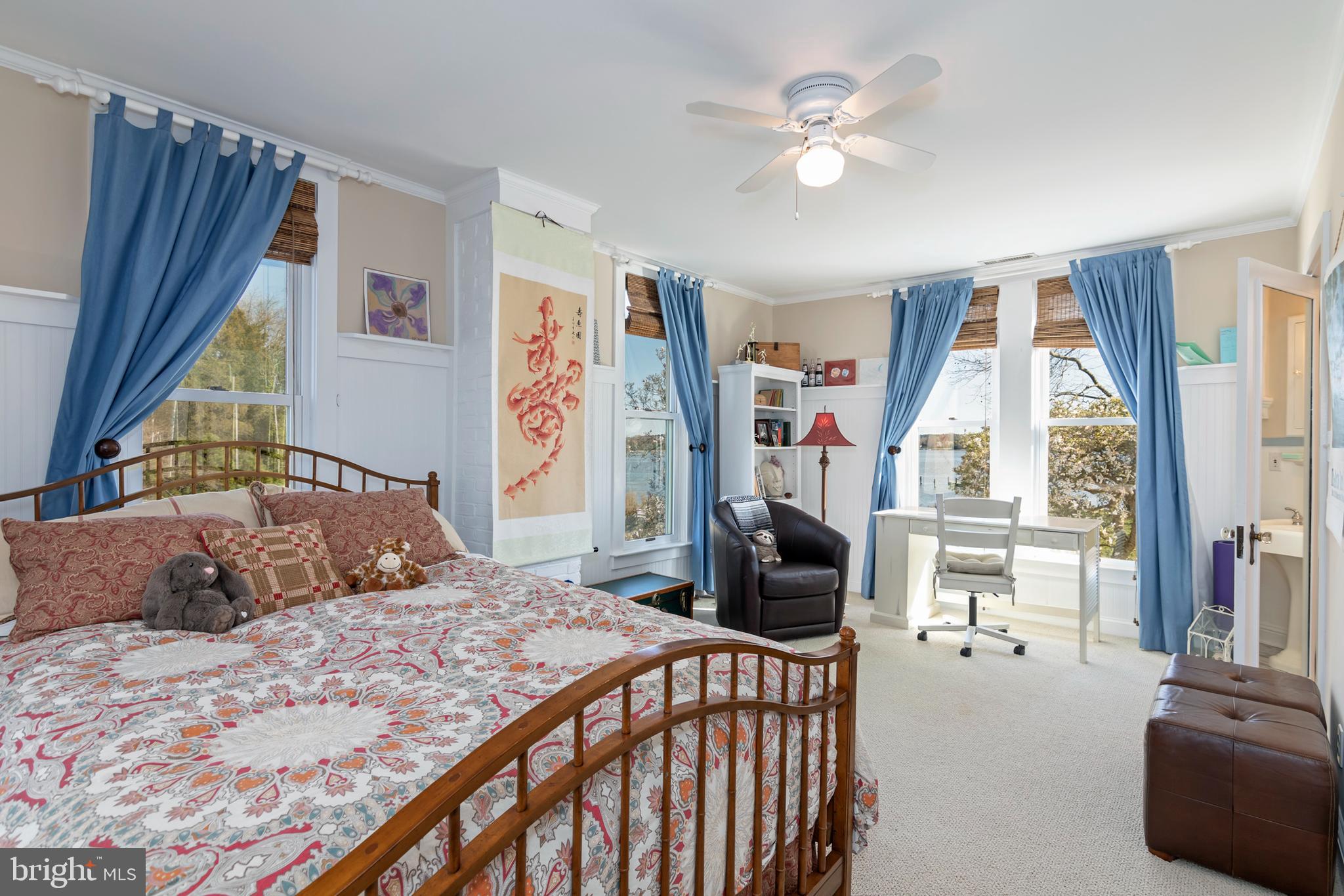 EASTON - Residential