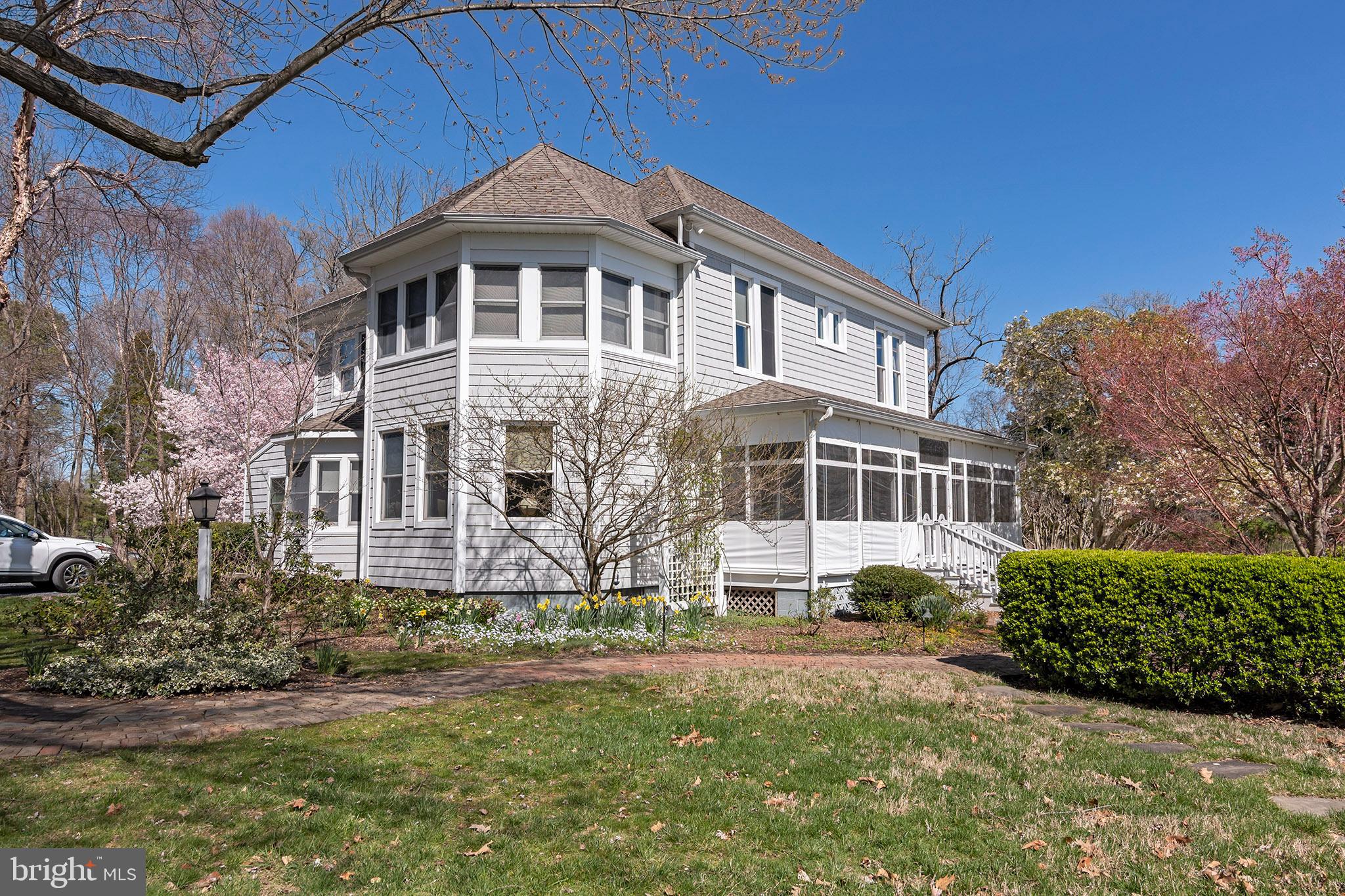 EASTON - Residential