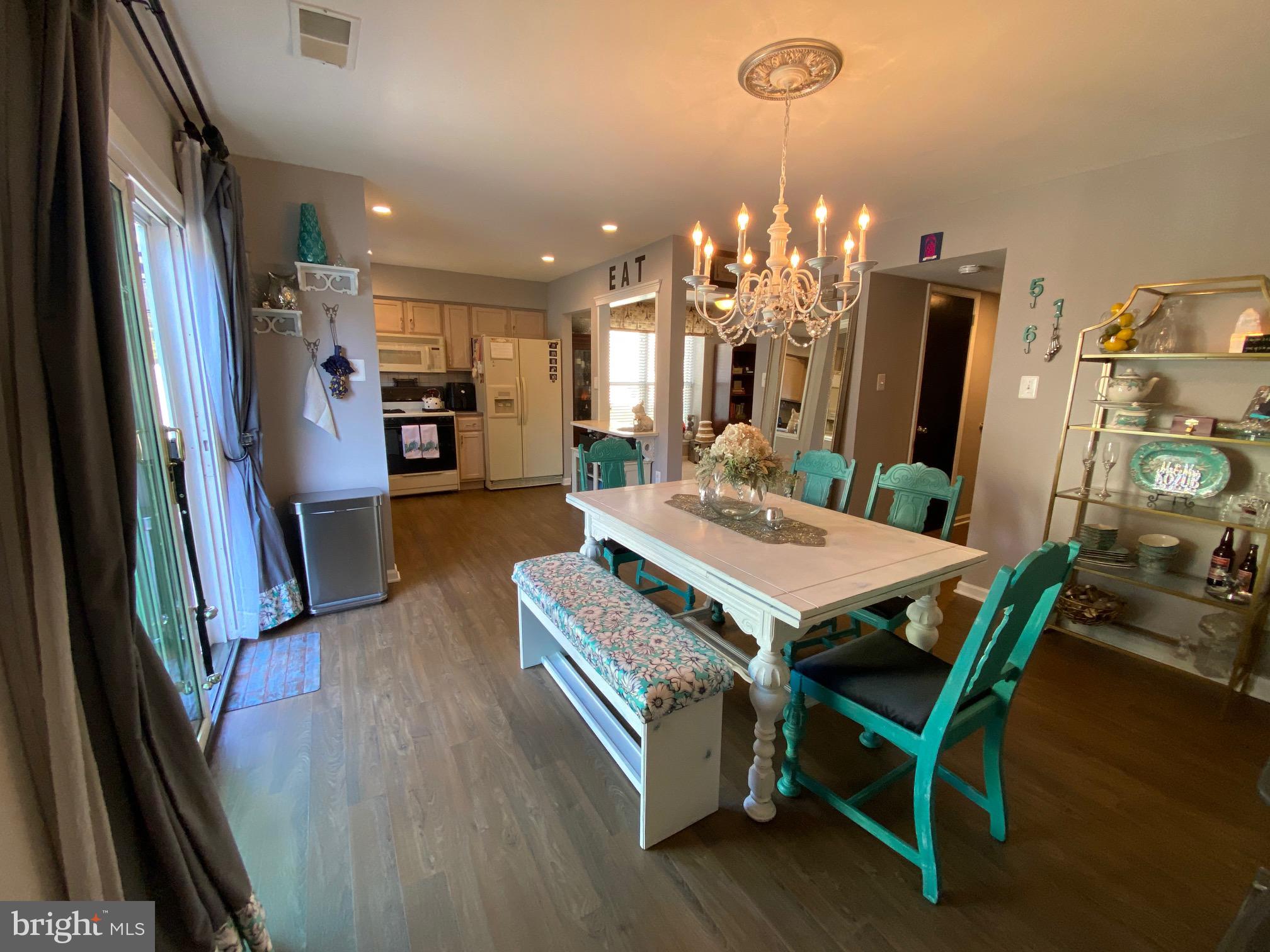 CENTENNIAL WOODS - Residential