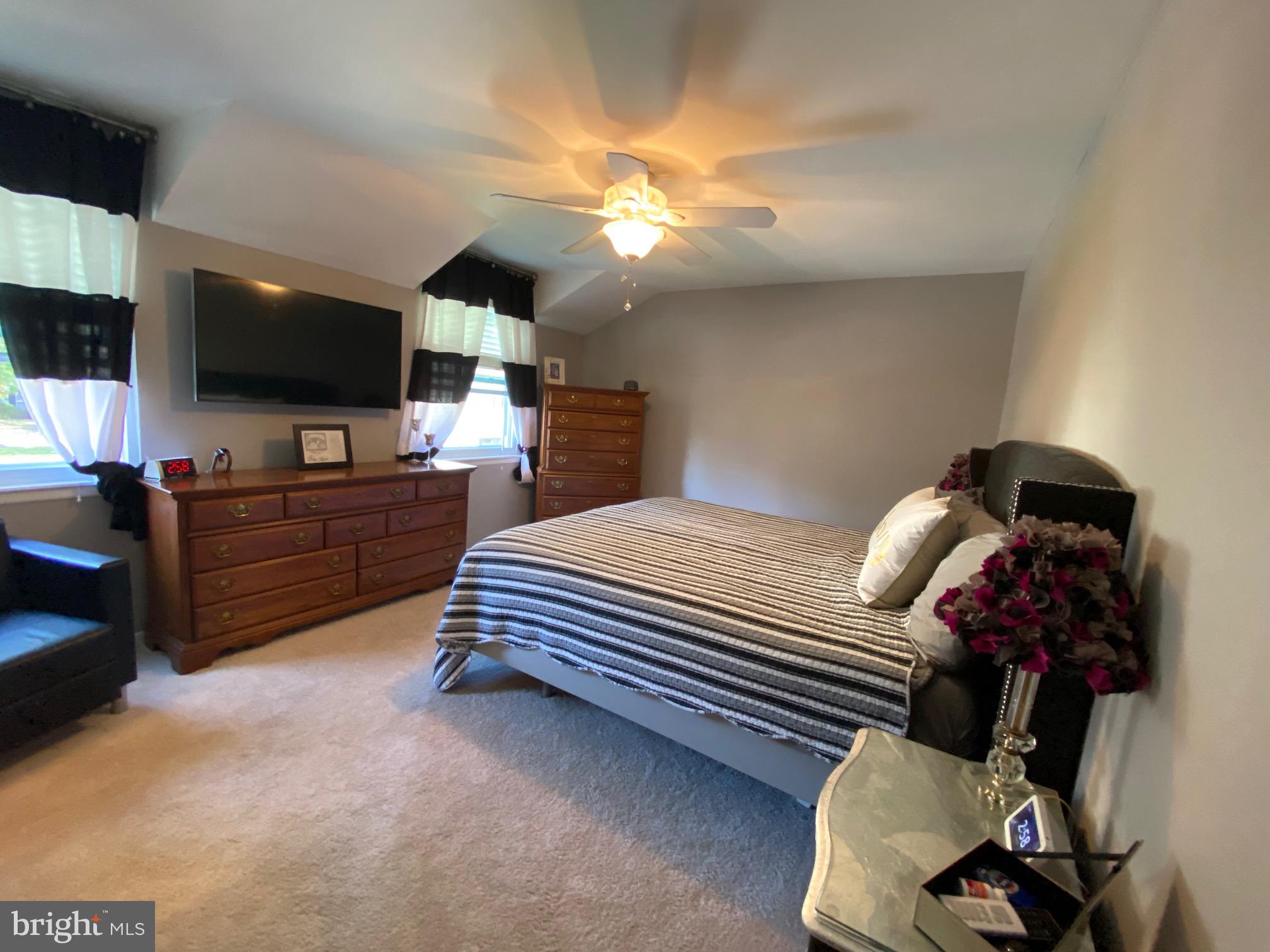 CENTENNIAL WOODS - Residential