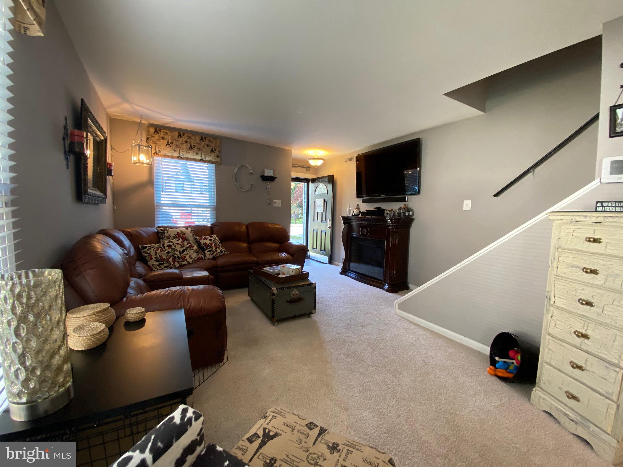 CENTENNIAL WOODS - Residential