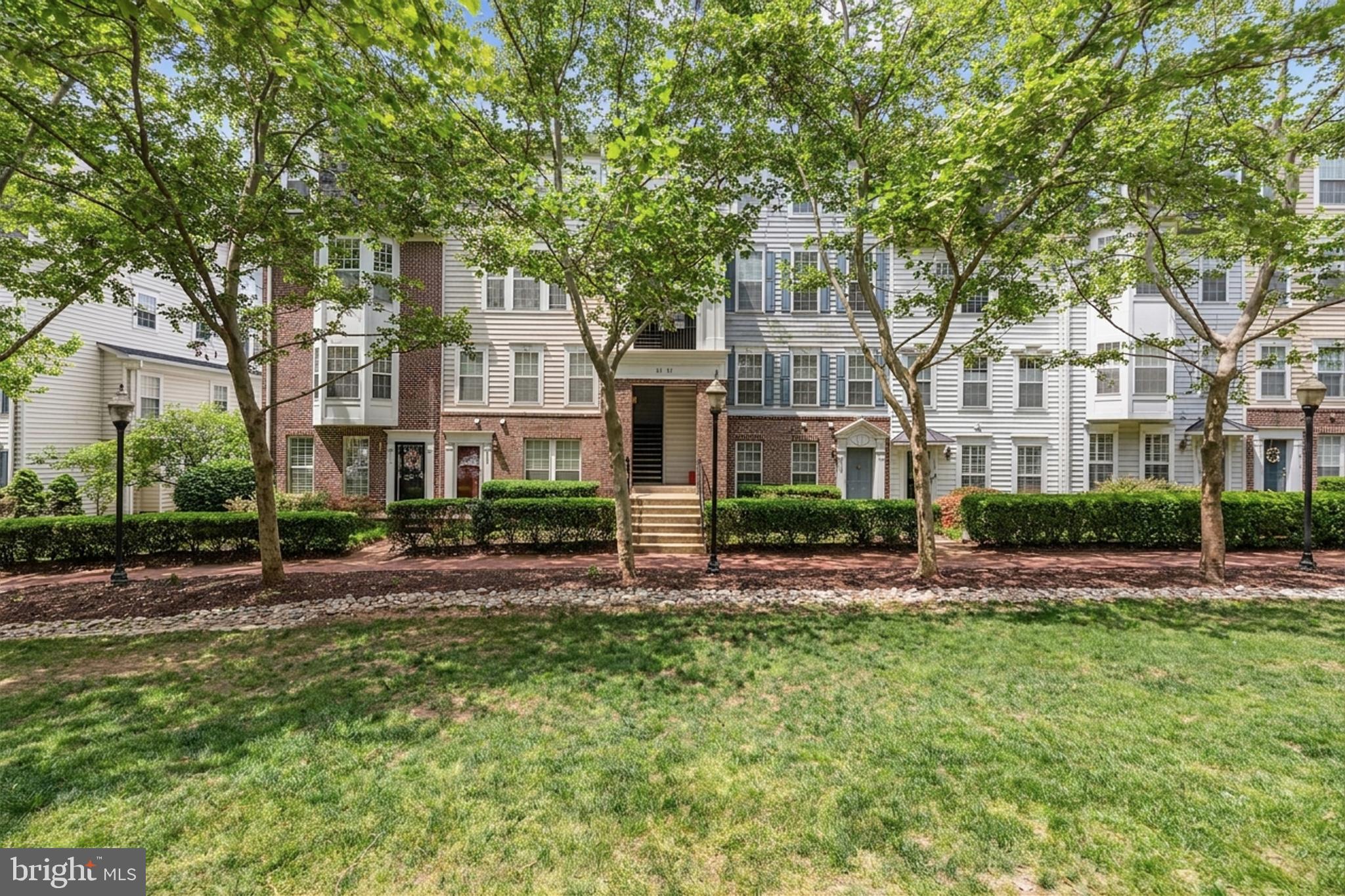 5090 DONOVAN DRIVE 102