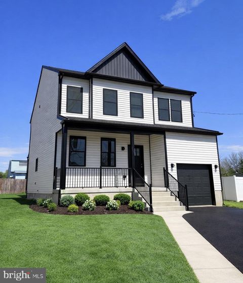 Homes For Sale - 231 Ridge Ave<br/> BLACKWOOD, NJ 08012