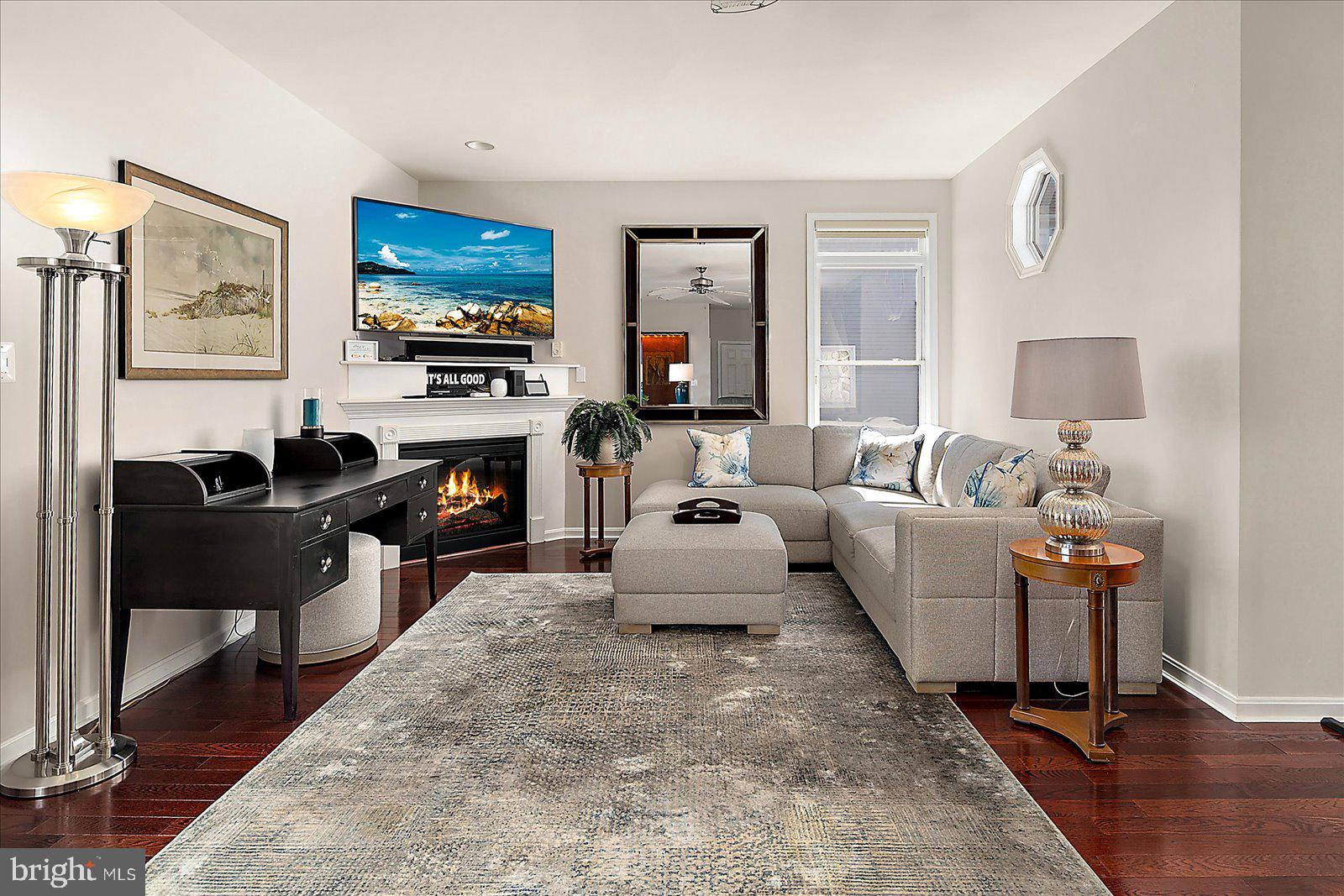 LIGHTHOUSE VIEW - Residential