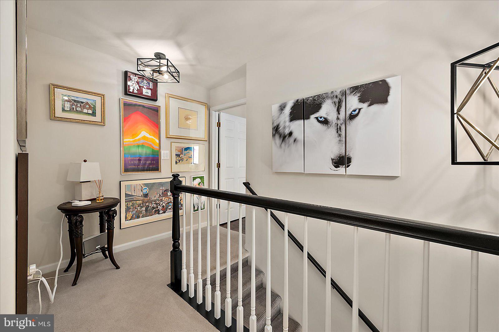 LIGHTHOUSE VIEW - Residential