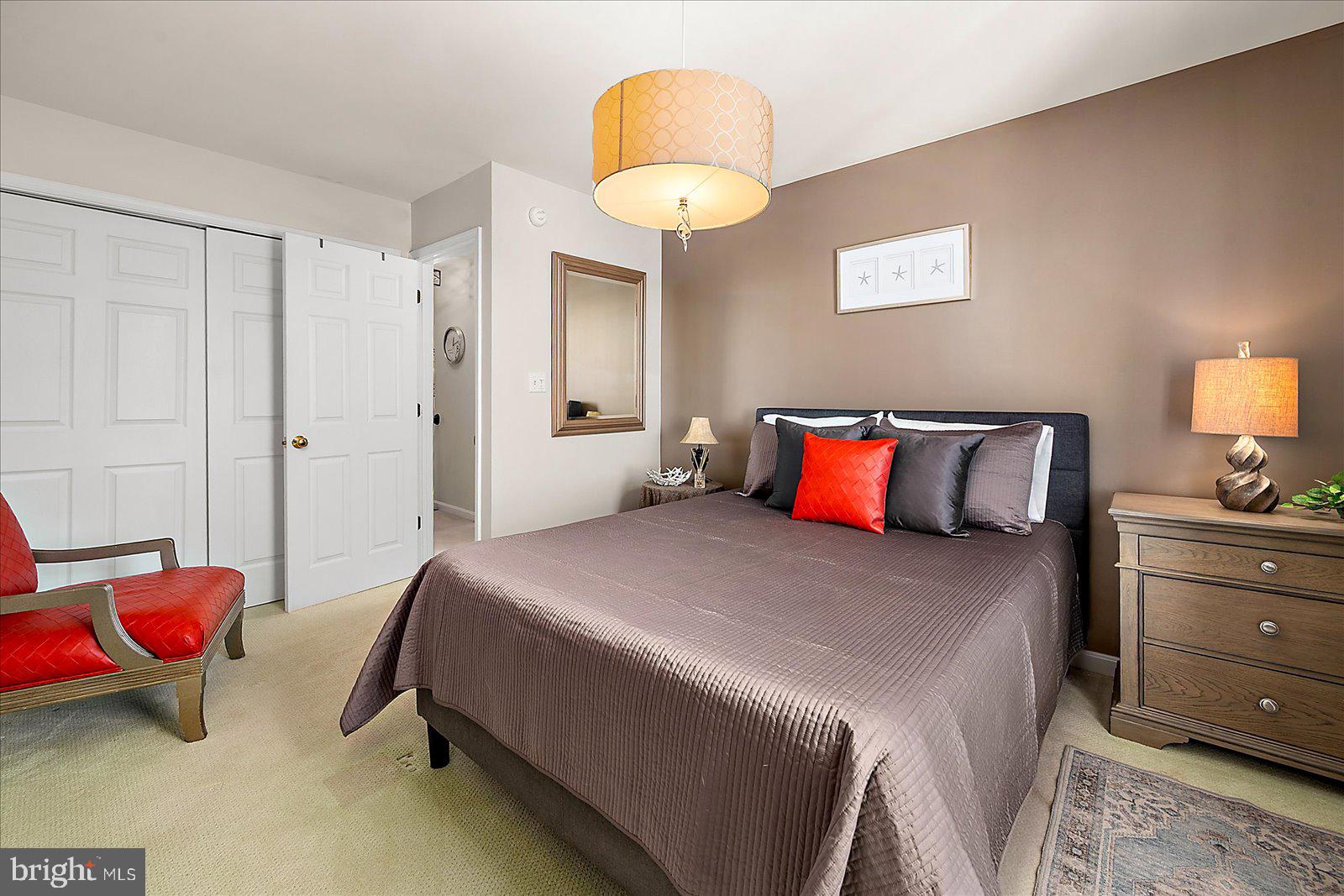 LIGHTHOUSE VIEW - Residential