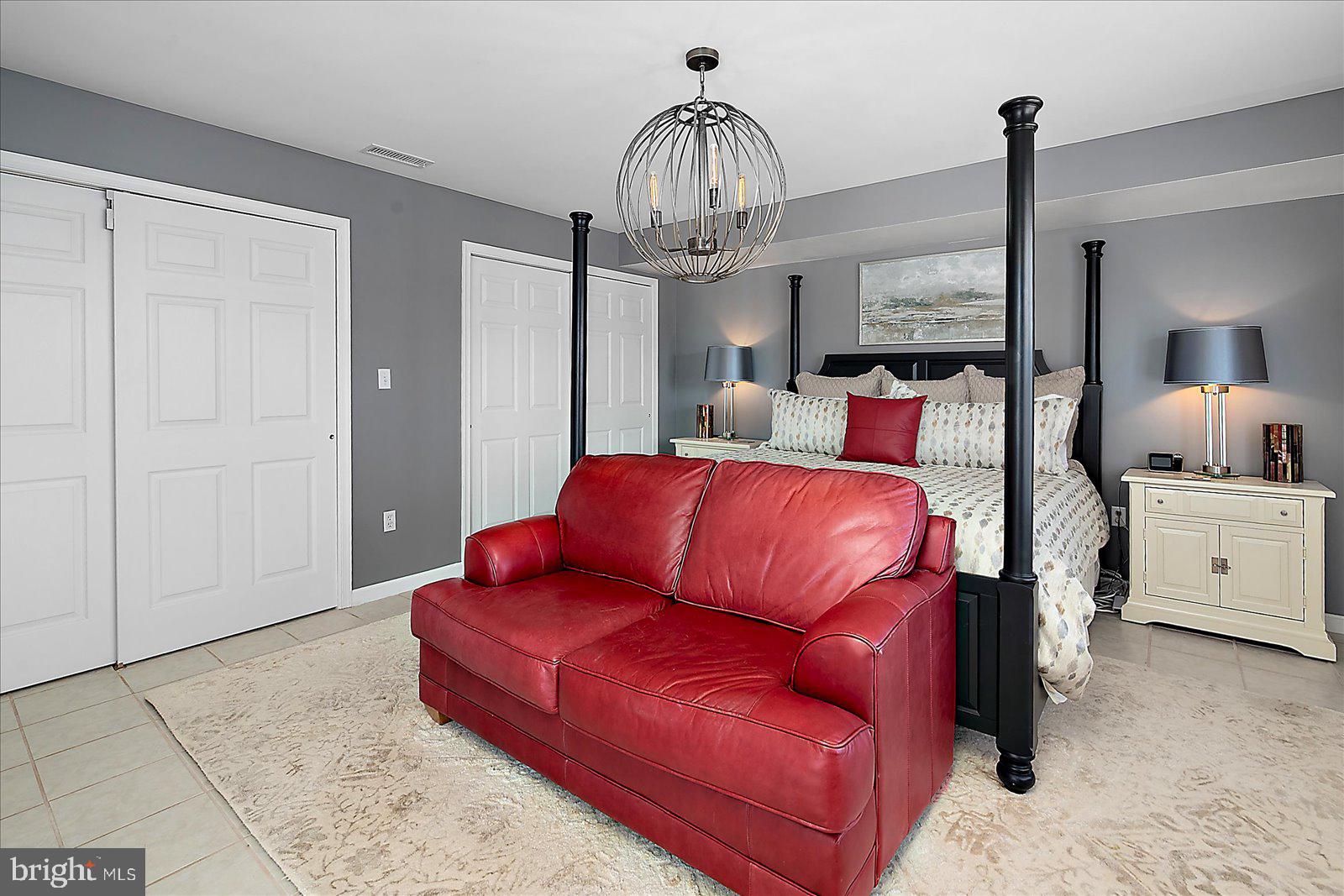 LIGHTHOUSE VIEW - Residential