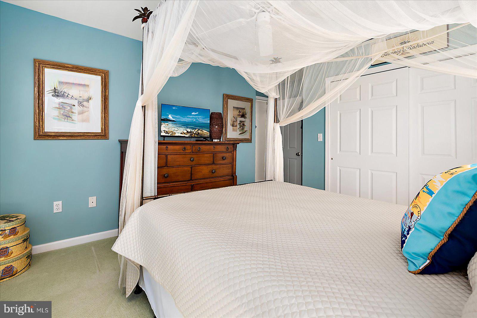 LIGHTHOUSE VIEW - Residential