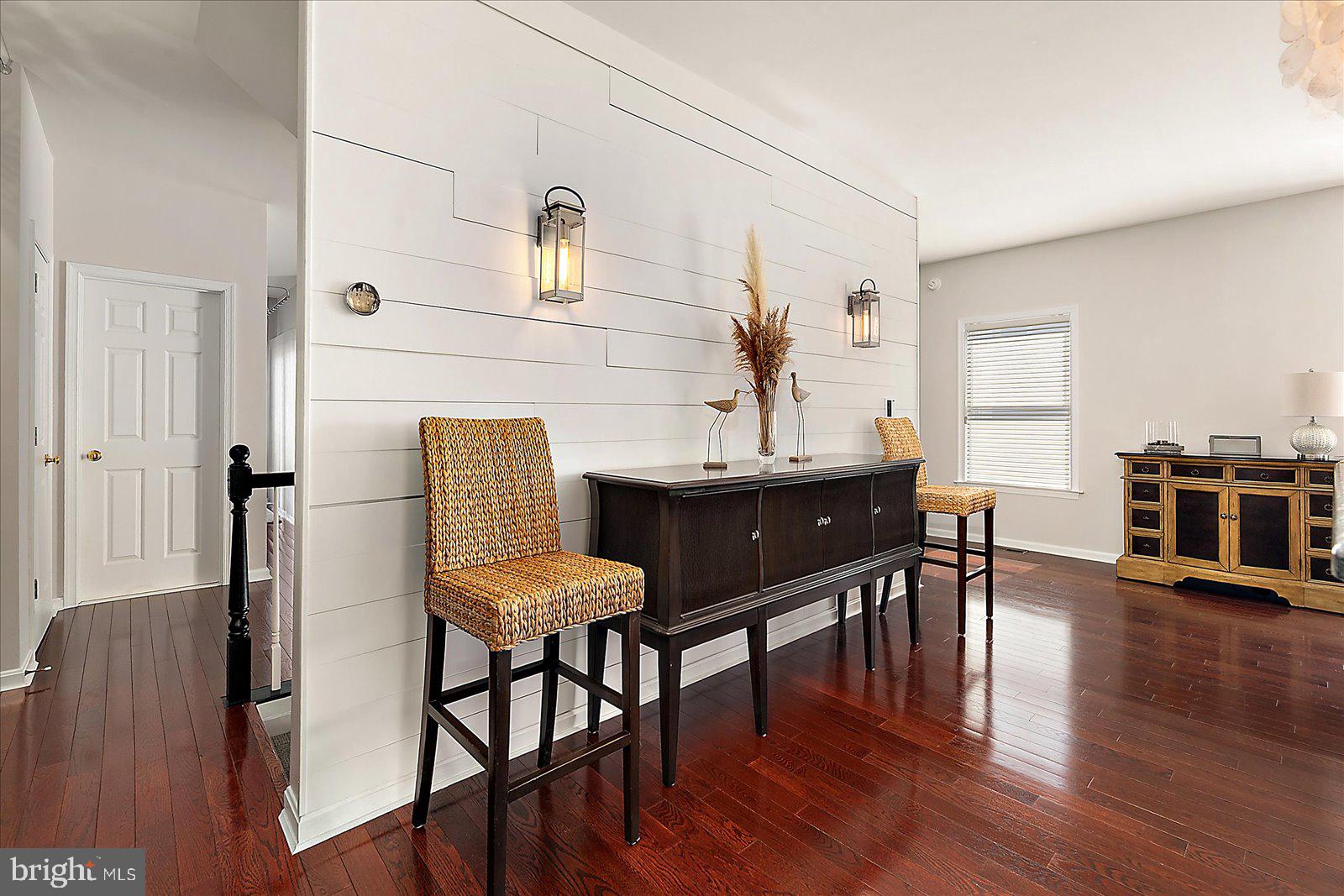 LIGHTHOUSE VIEW - Residential