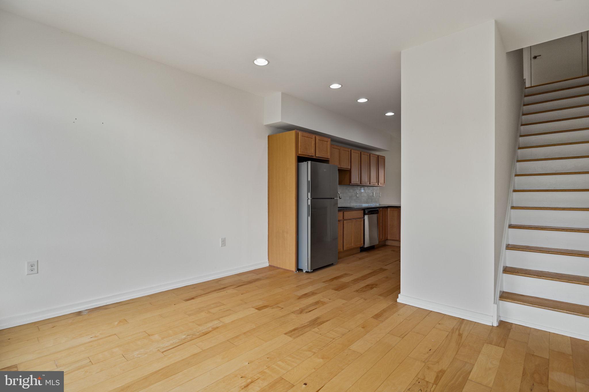 KENSINGTON - Residential Income