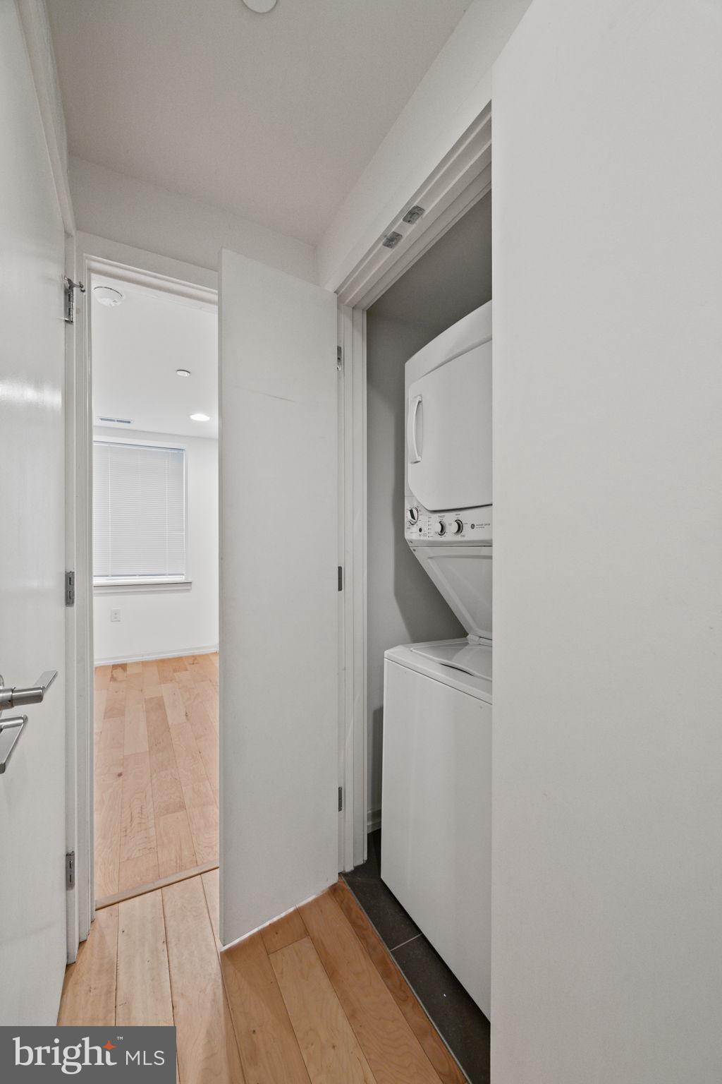 KENSINGTON - Residential Income