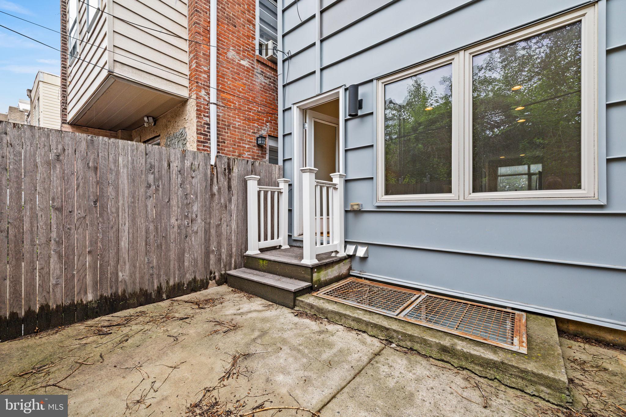 KENSINGTON - Residential Income