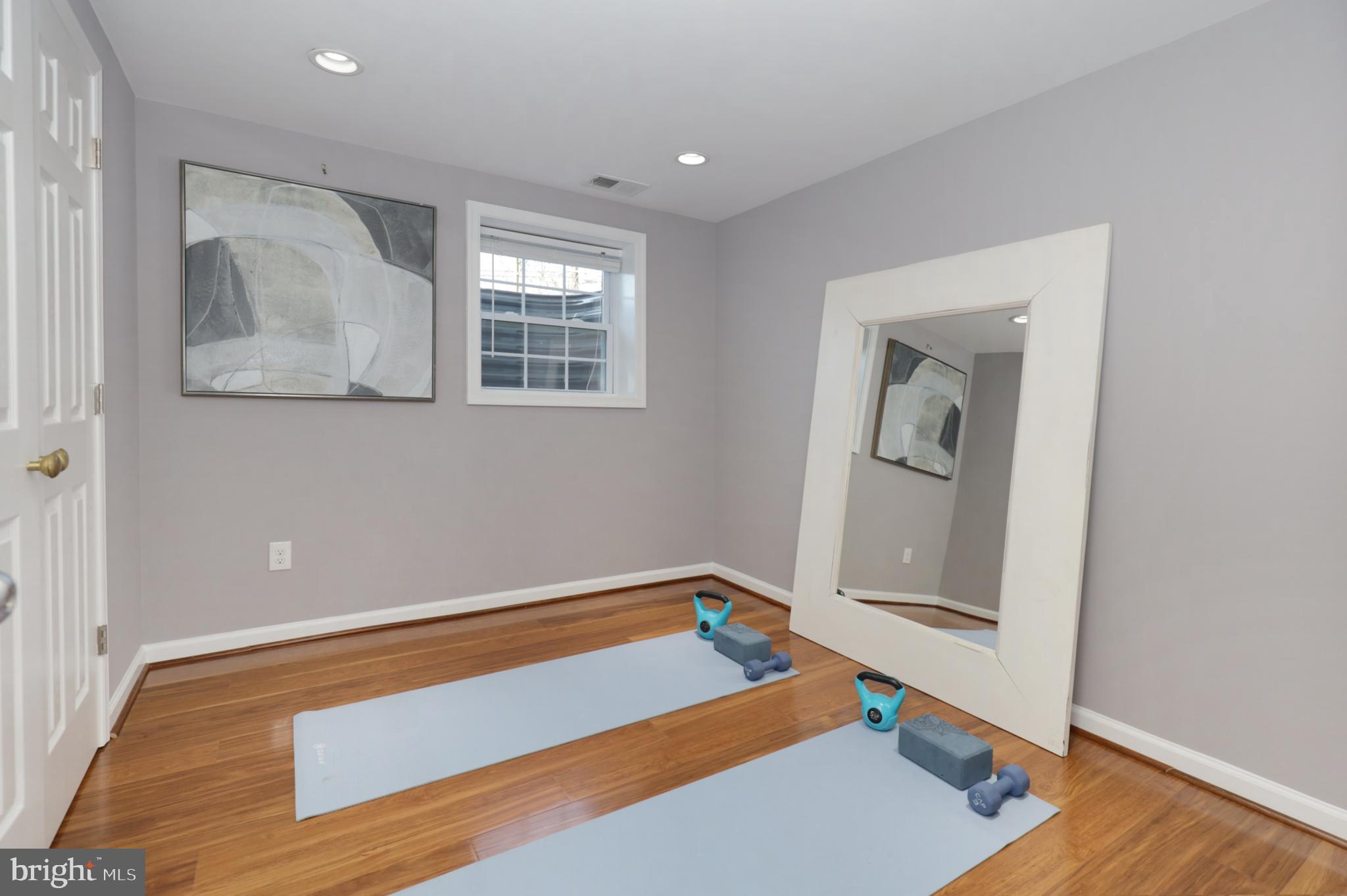 BARCROFT TERRACE - Residential