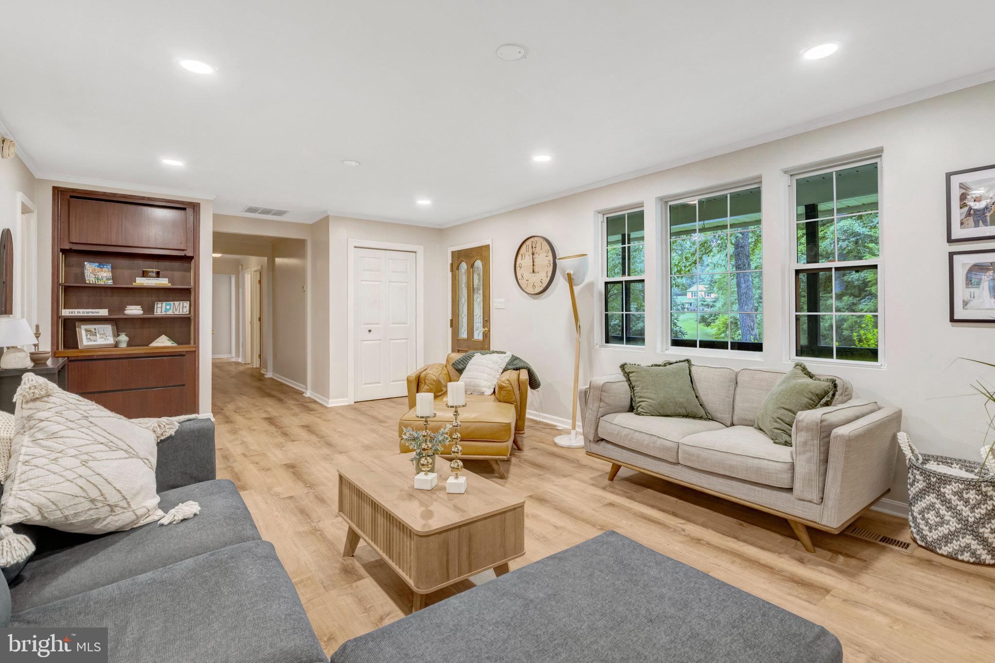 LAKE JACKSON - Residential