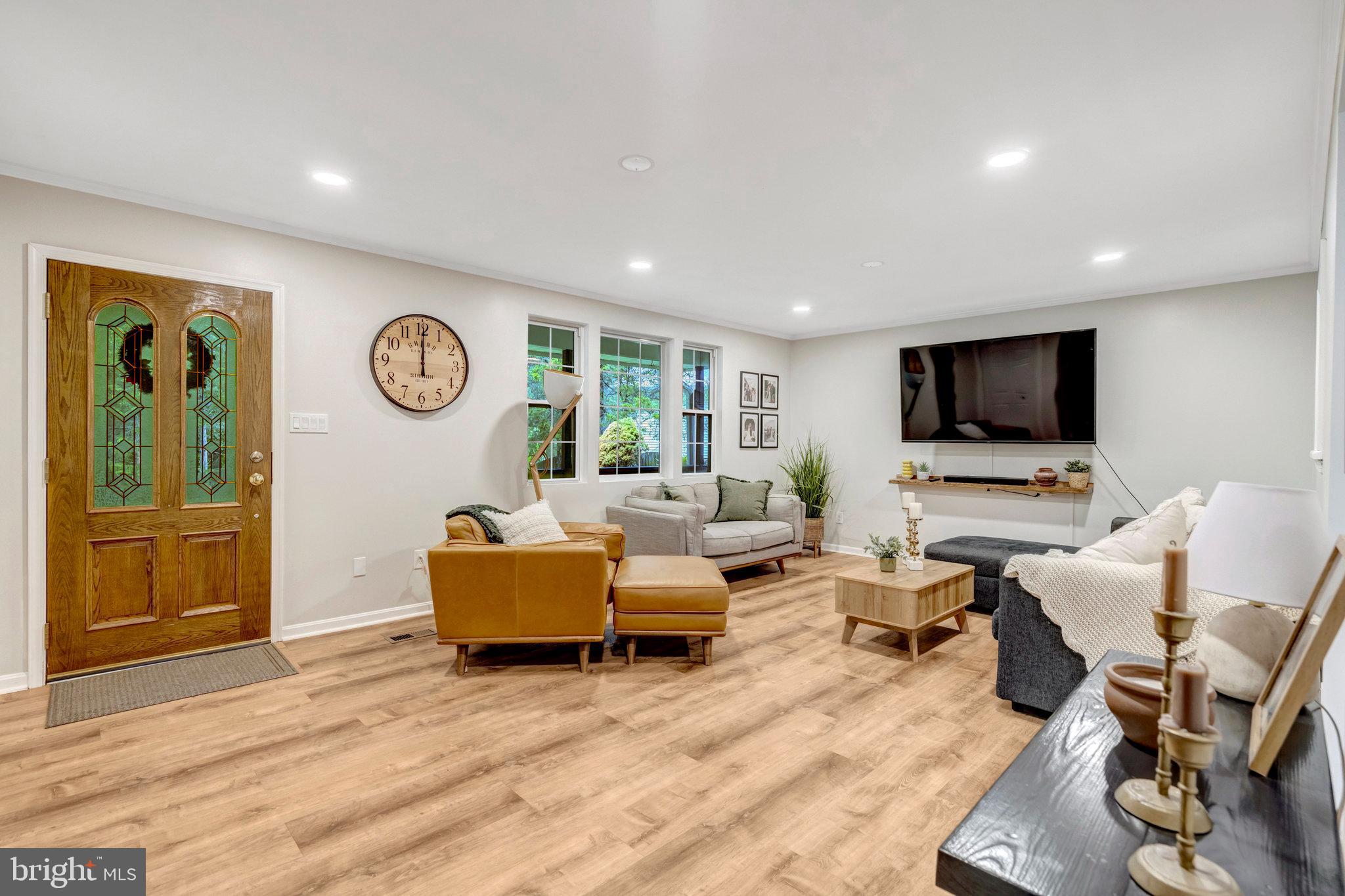 LAKE JACKSON - Residential