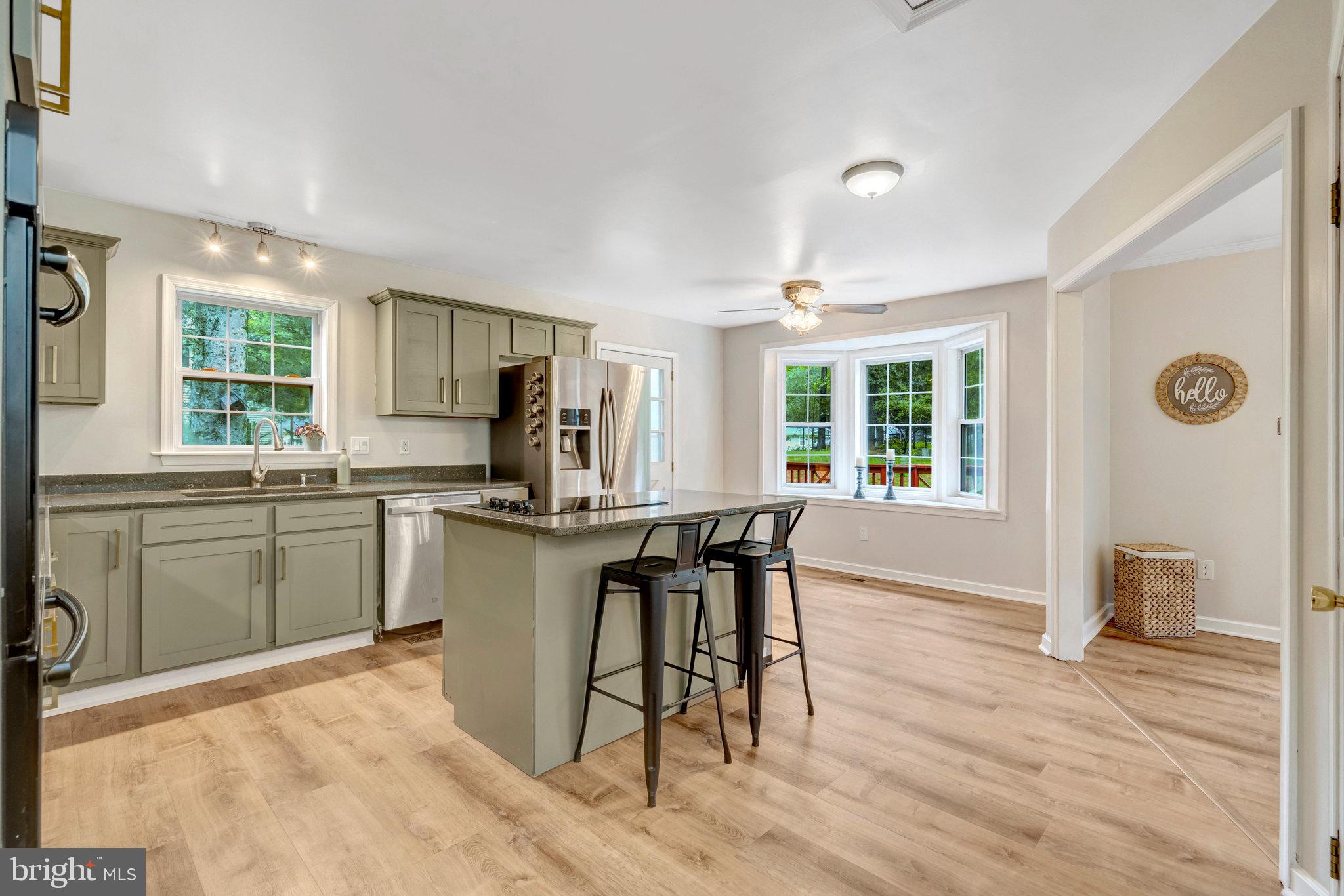 LAKE JACKSON - Residential