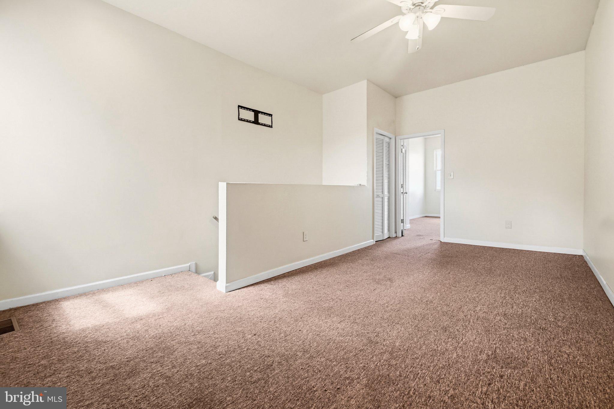 BROADWAY EAST - Residential