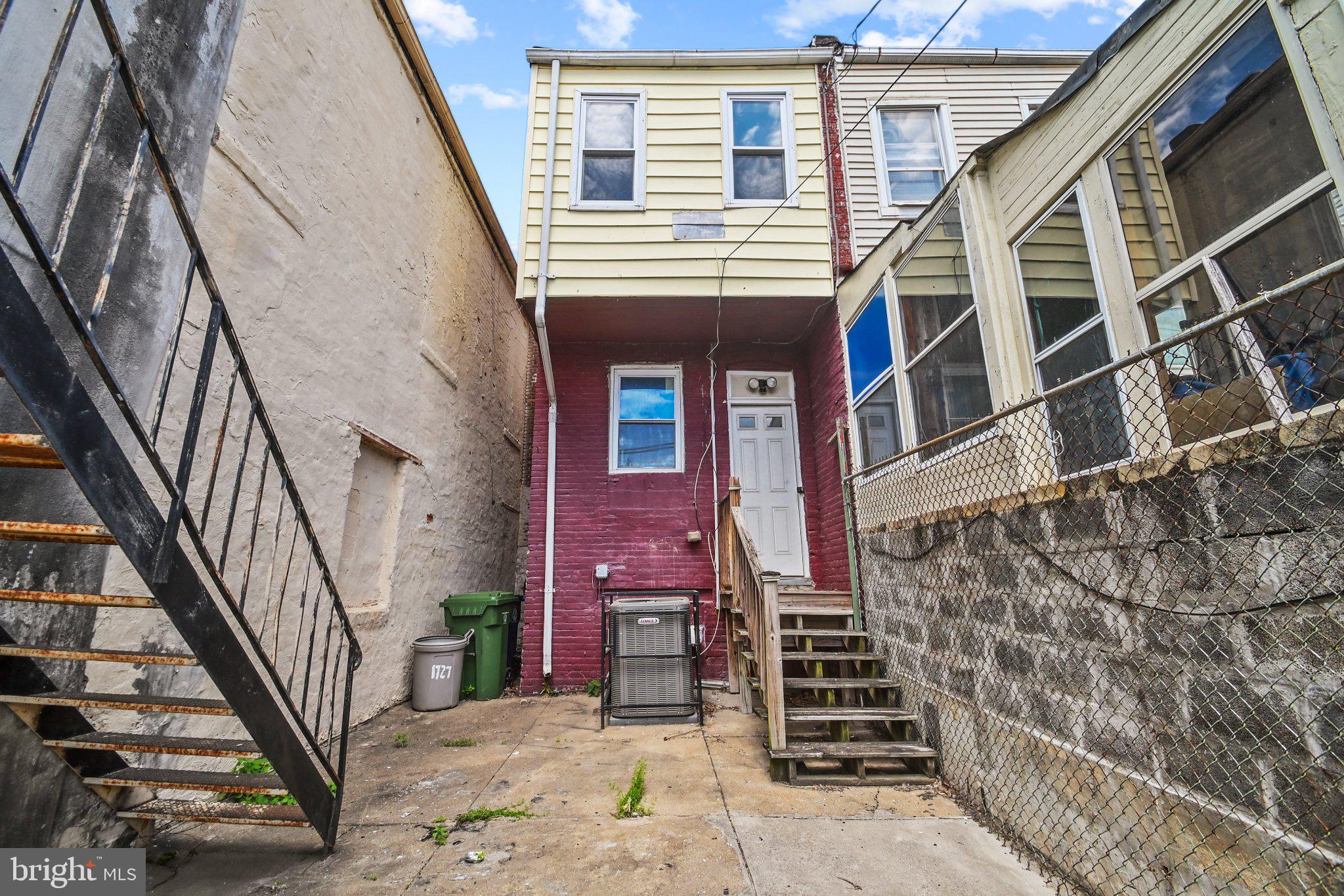 BROADWAY EAST - Residential