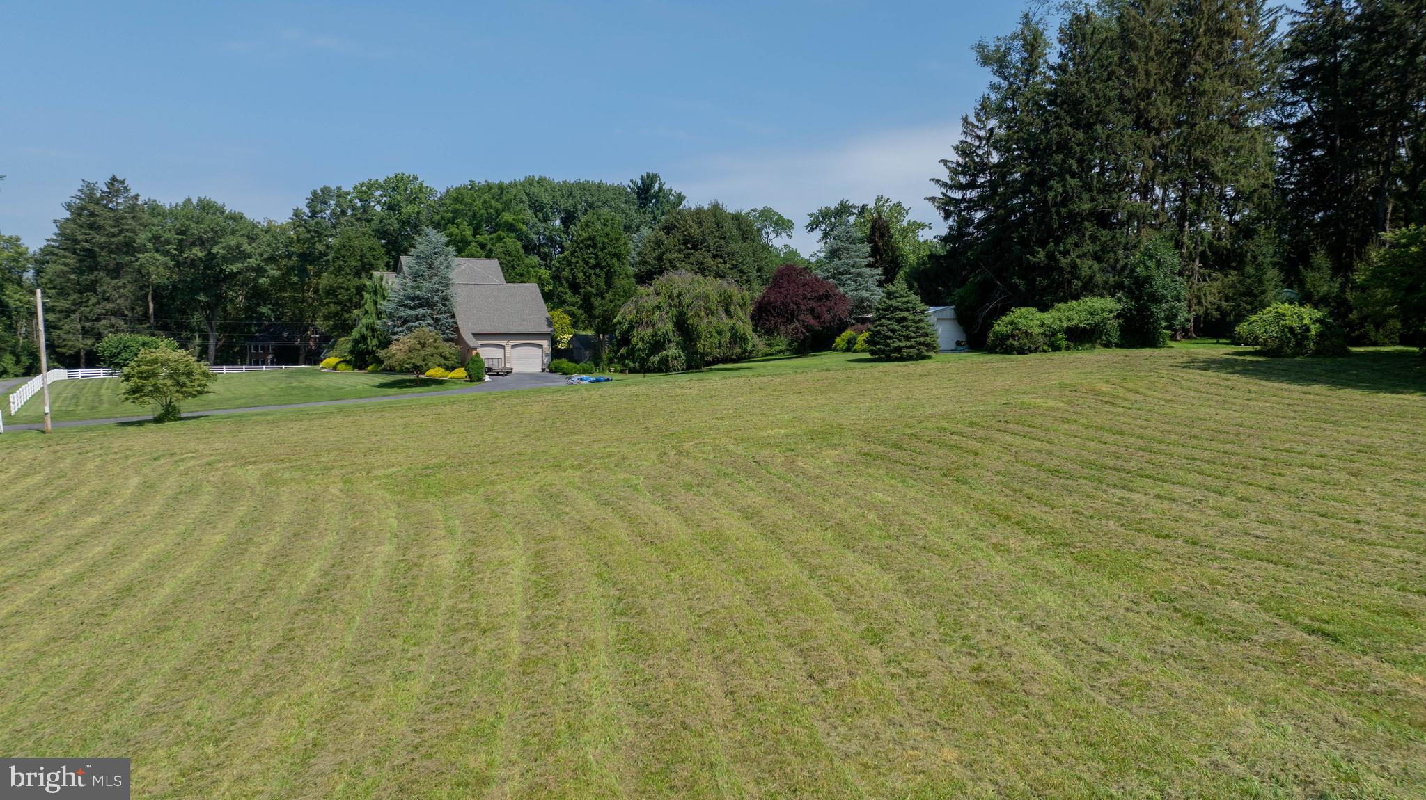1915 MILLERSVILLE PIKE