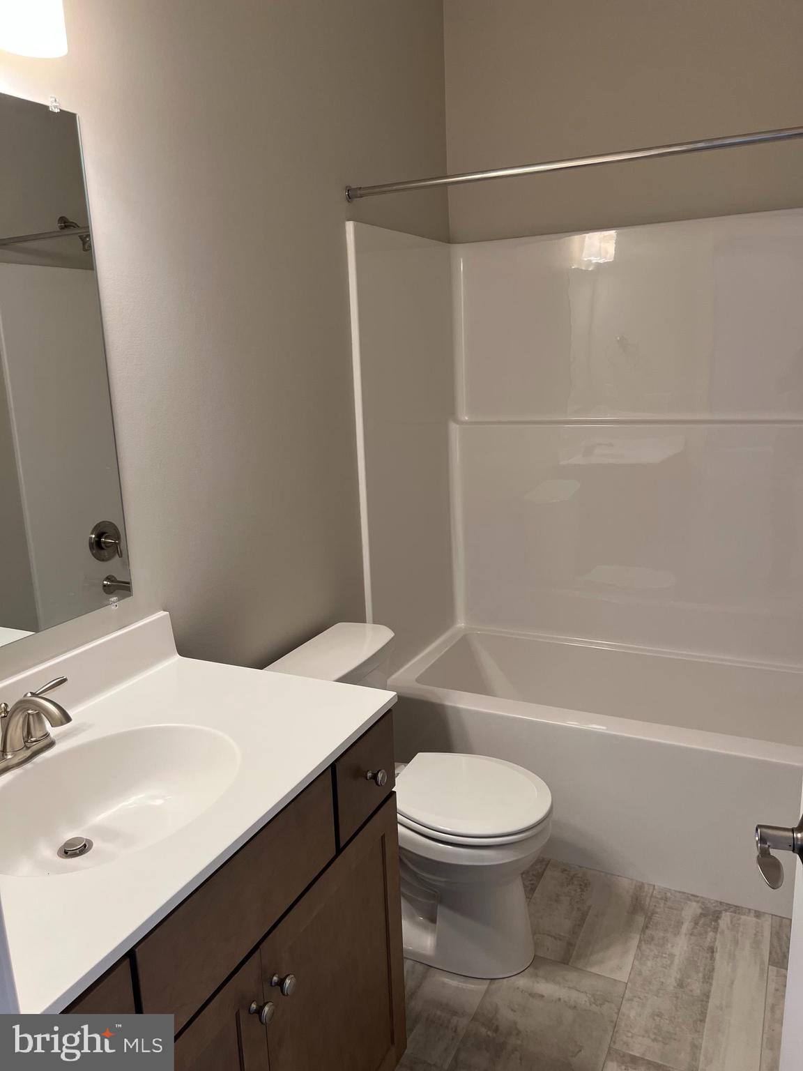 STONEYBROOK OF E-TOWN - Residential