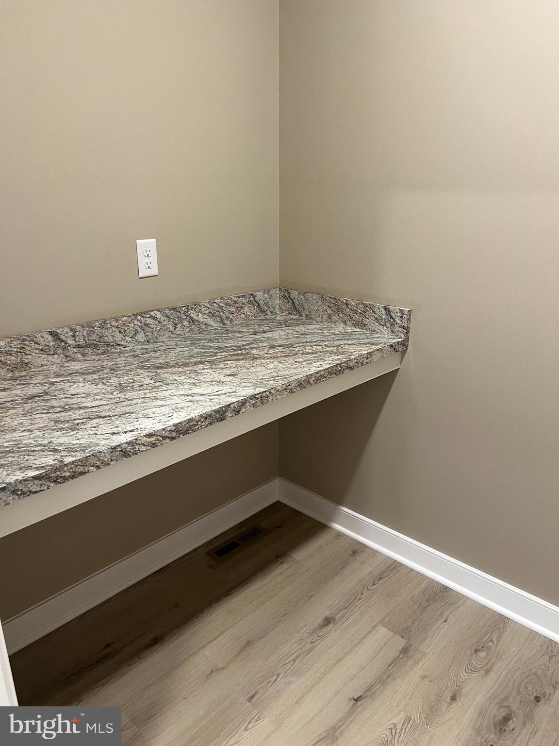 STONEYBROOK OF E-TOWN - Residential