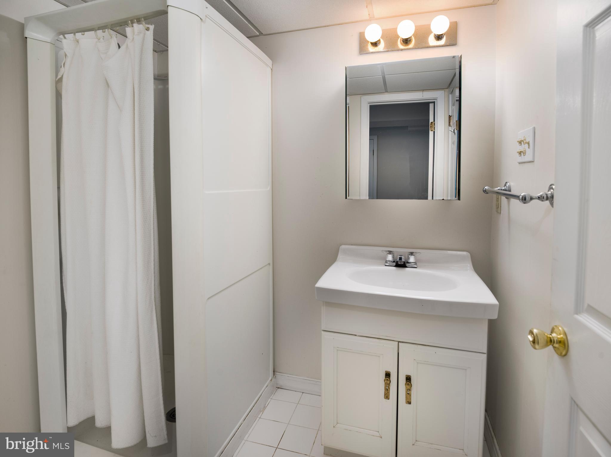 SHORTRIDGE - Residential