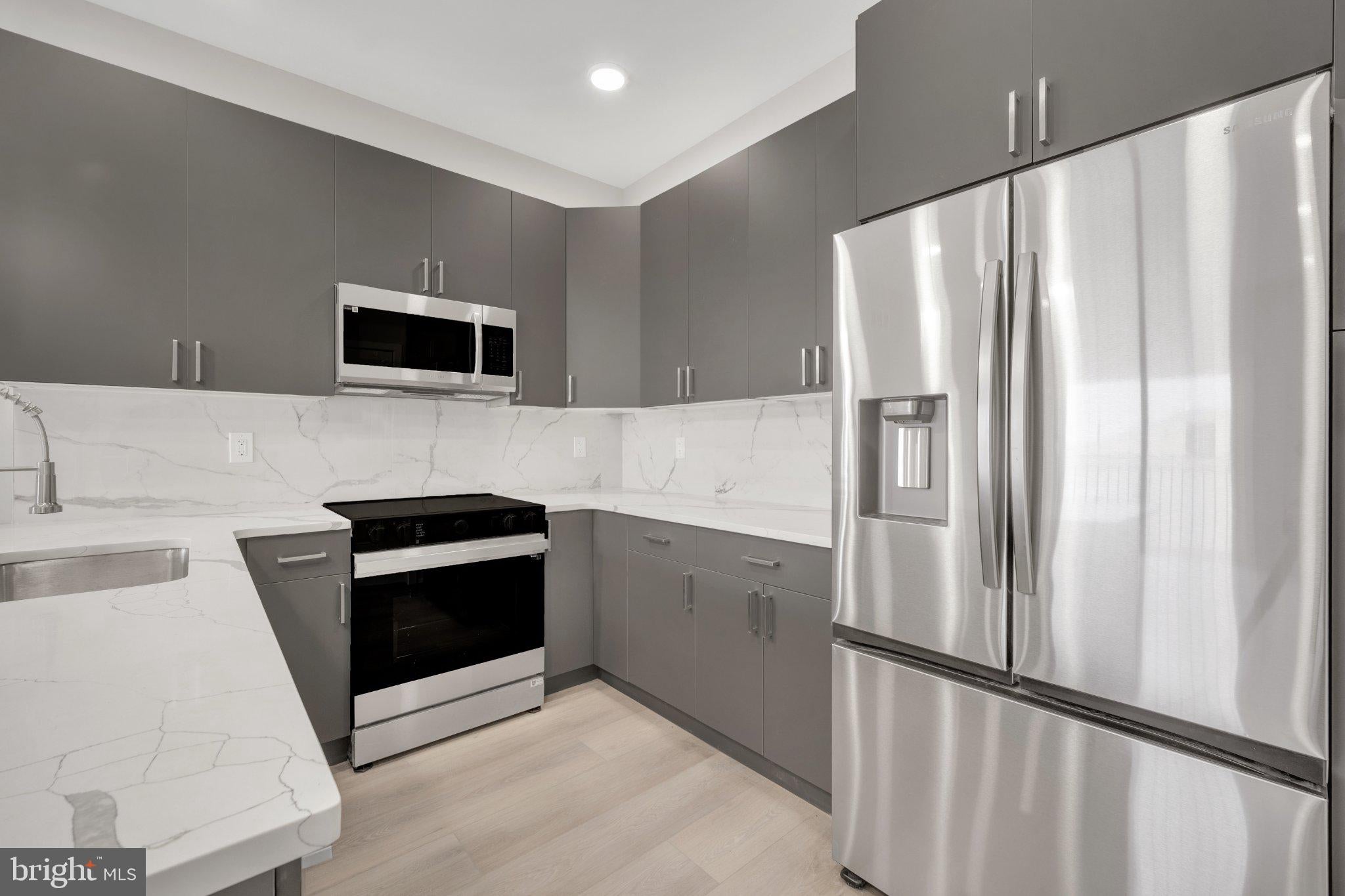 1111 24TH STREET 402