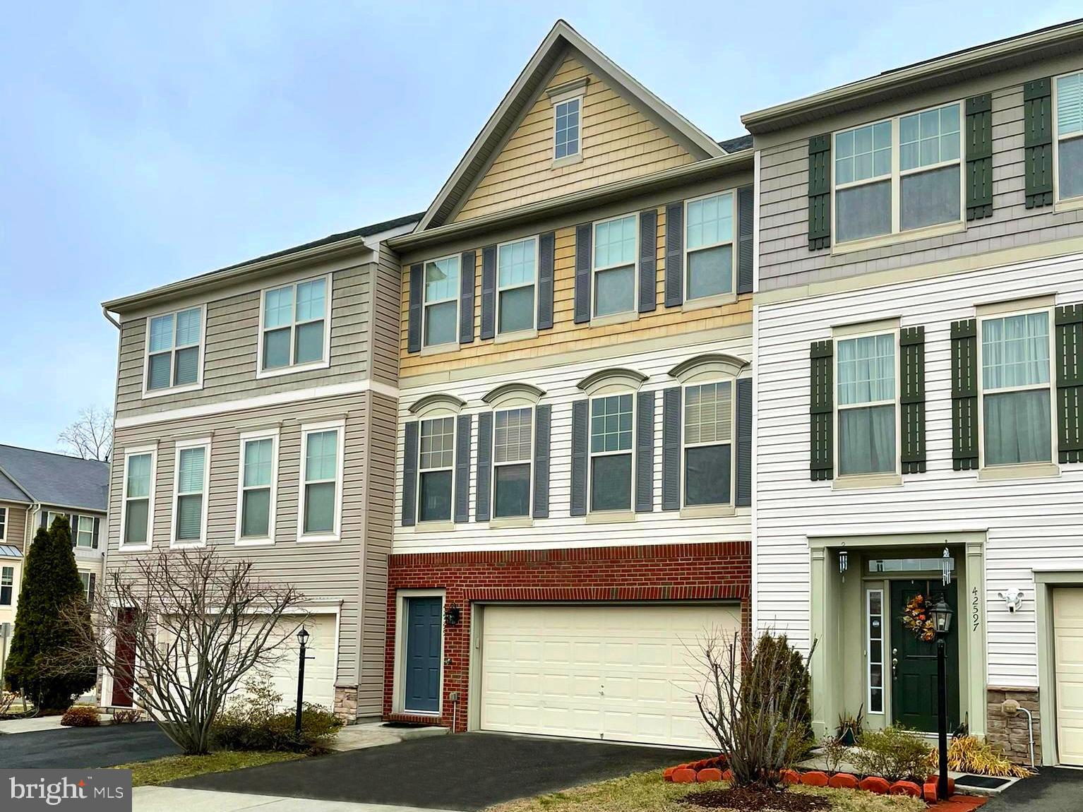 ALEXANDERS CHASE - Residential Lease