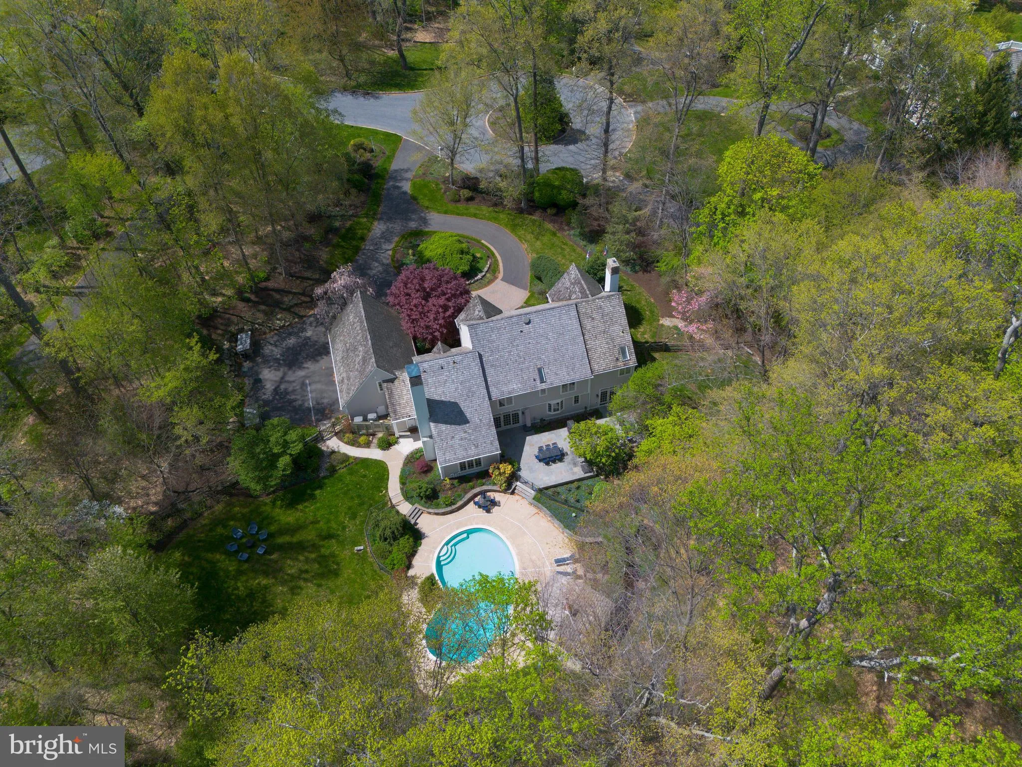 Berwyn, Pennsylvania 19312, United States, 5 Bedrooms Bedrooms, ,5 BathroomsBathrooms,Residential,Pending,115111